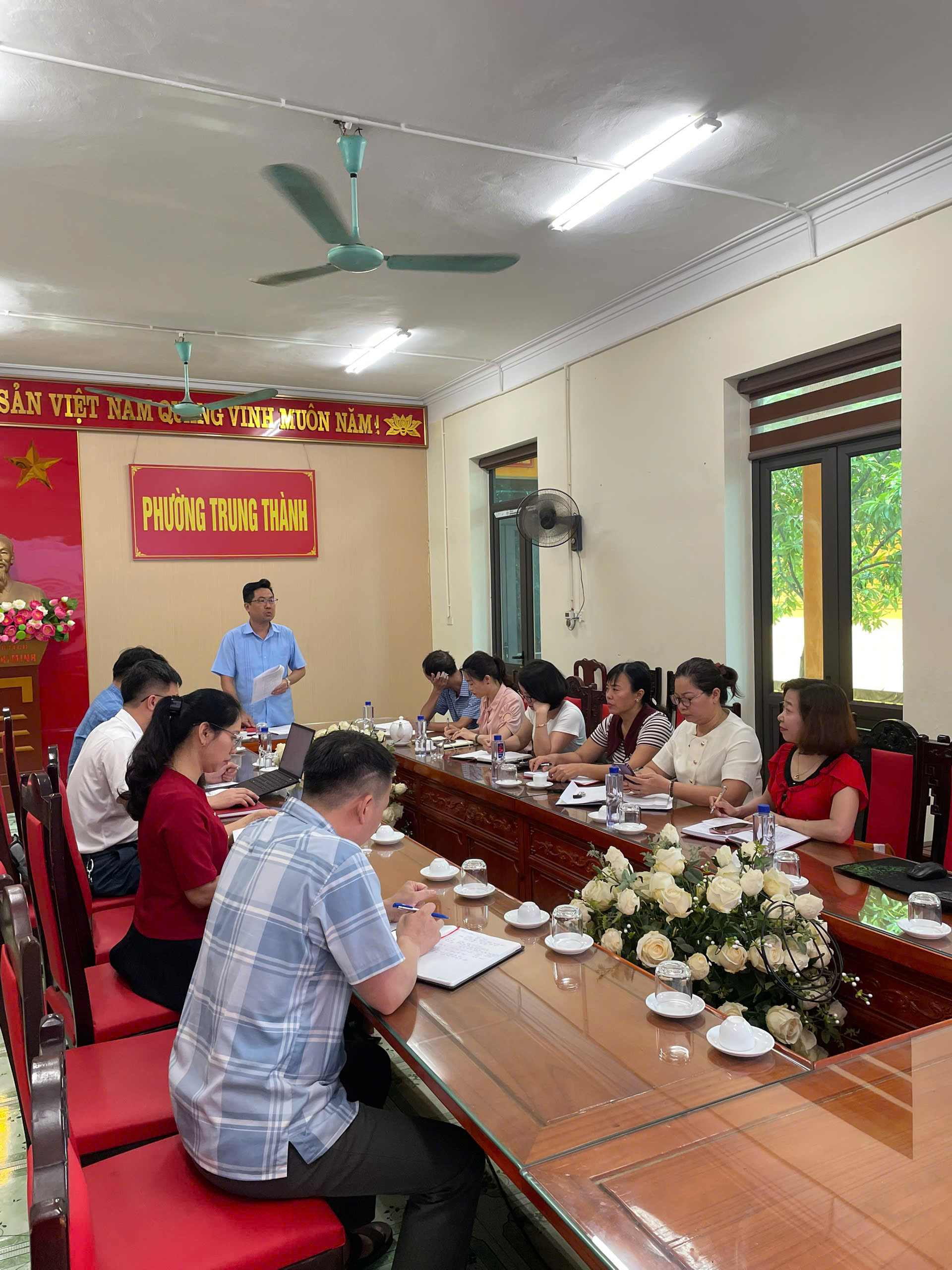 ỦY BAN KIỂM TRA ĐẢNG ỦY PHƯỜNG TRUNG THÀNH TRIỂN KHAI GIÁM SÁT VIỆC THỰC HIỆN NGHỊ QUYẾT VỀ PHÁT TRIỂN GIÁO DỤC VÀ ĐÀO TẠO