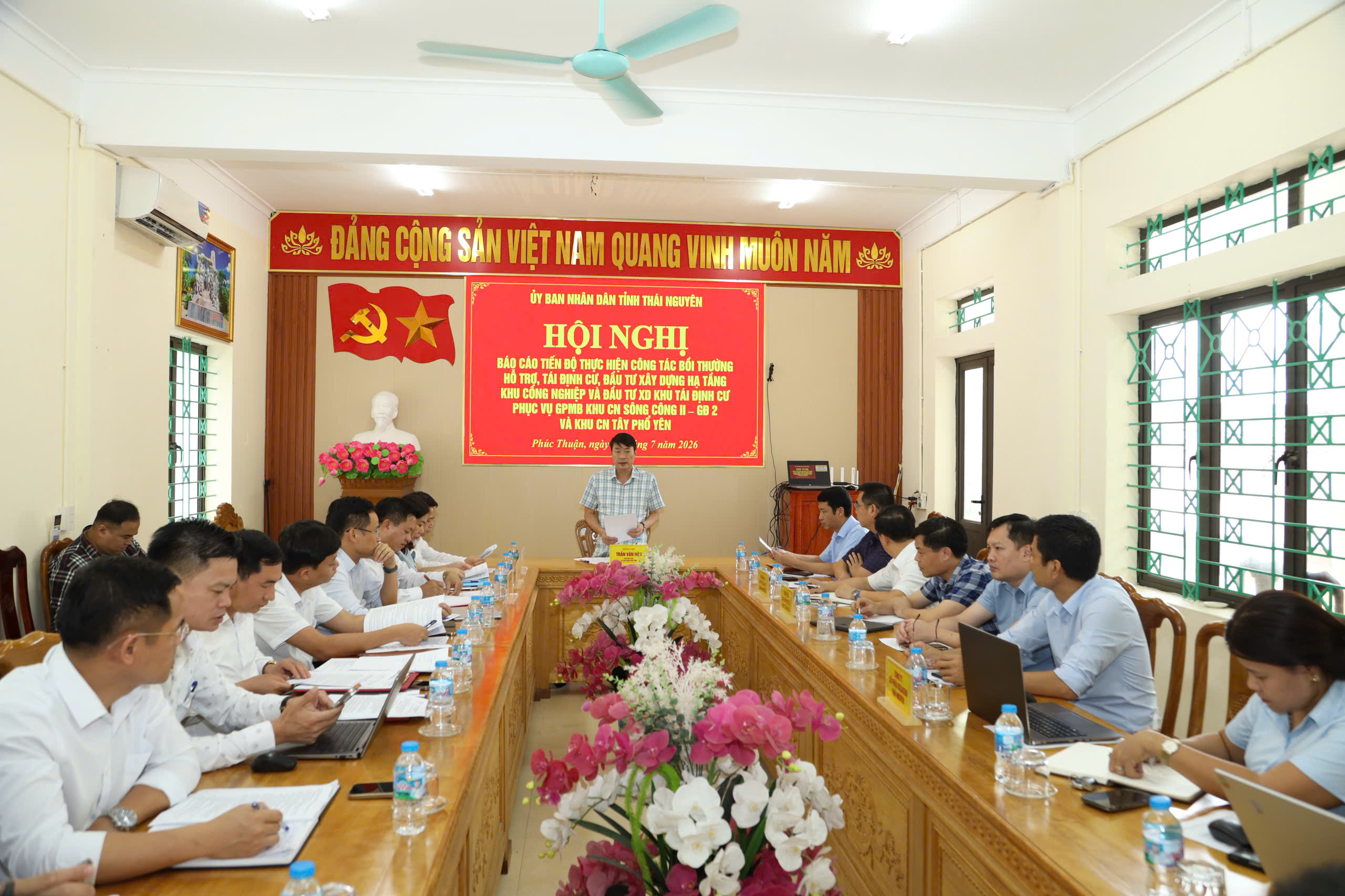 UBND TỈNH THÁI NGUYÊN: THÁO GỠ KHÓ KHĂN, ĐẨY NHANH TIẾN ĐỘ GIẢI PHÓNG MẶT BẰNG CÁC KHU CÔNG NGHIỆP TRỌNG ĐIỂM 
