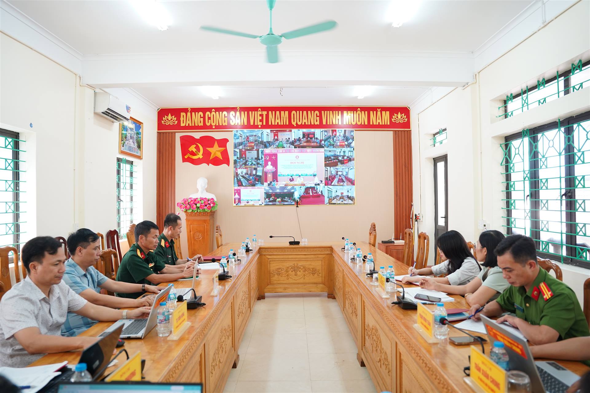 PHƯỜNG PHÚC THUẬN THAM DỰ HỘI NGHỊ TRỰC TUYẾN VỀ ĐẨY MẠNH CẢI CÁCH HÀNH CHÍNH, CHUYỂN ĐỔI SỐ VÀ HOÀN THIỆN CƠ SỞ DỮ LIỆU ĐẤT ĐAI NĂM 2026