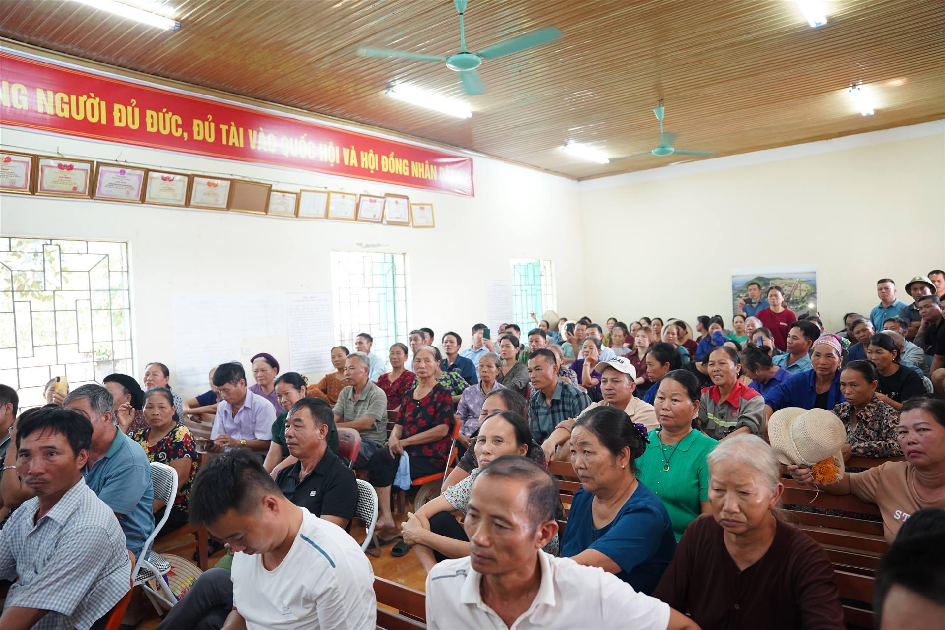 PHƯỜNG PHÚC THUẬN ĐỐI THOẠI, LẮNG NGHE KIẾN NGHỊ CỦA NGƯỜI DÂN VỀ DỰ ÁN CÔNG VIÊN NGHĨA TRANG MINH ĐỨC