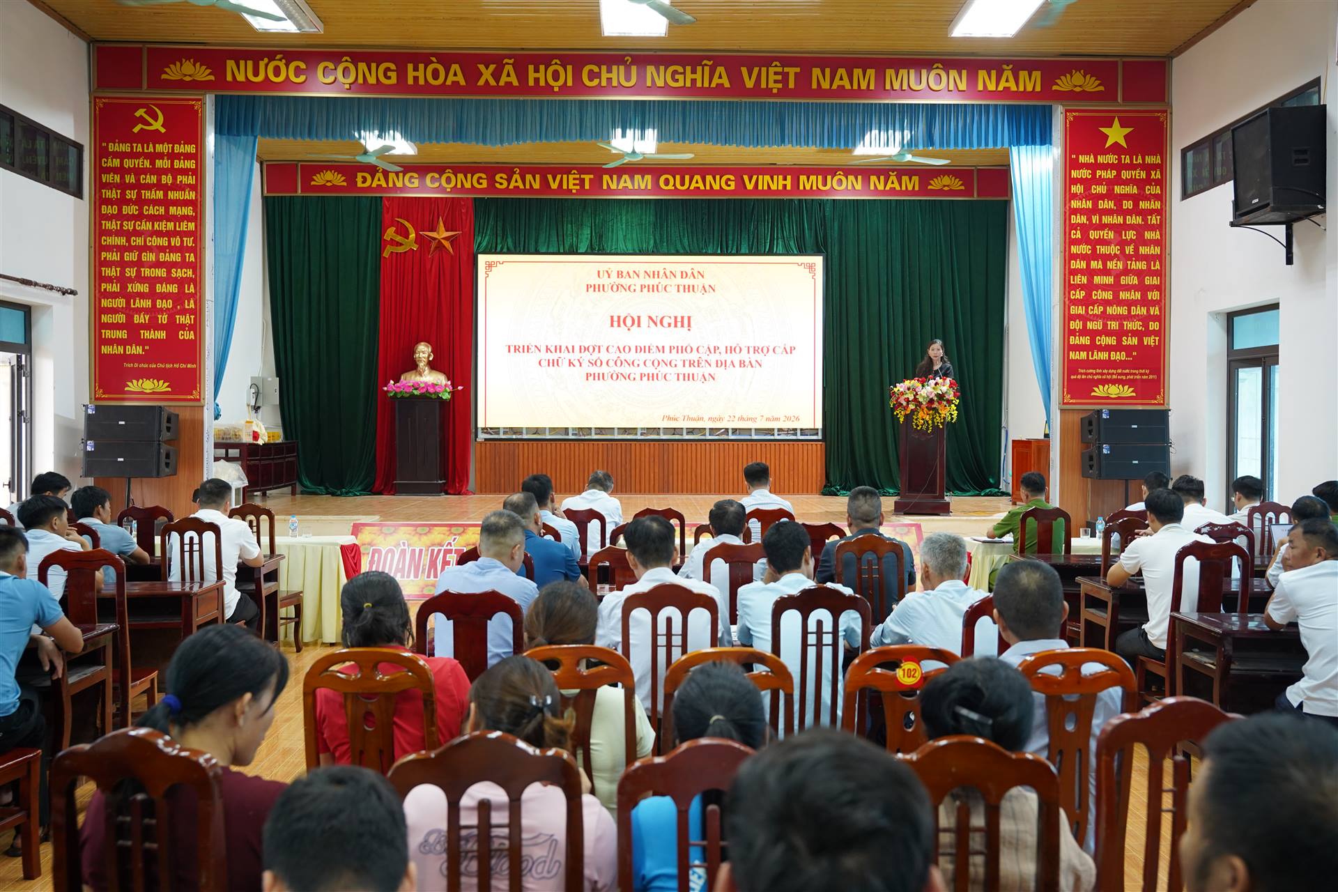 PHƯỜNG PHÚC THUẬN TRIỂN KHAI CÀI ĐẶT CHỮ KÝ SỐ CÔNG CỘNG CHO NHÂN DÂN, THÀNH LẬP TỔ CÔNG NGHỆ SỐ CỘNG ĐỒNG TẠI 19 TỔ DÂN PHỐ