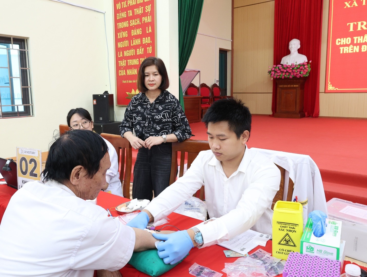 Anh-tin-bai