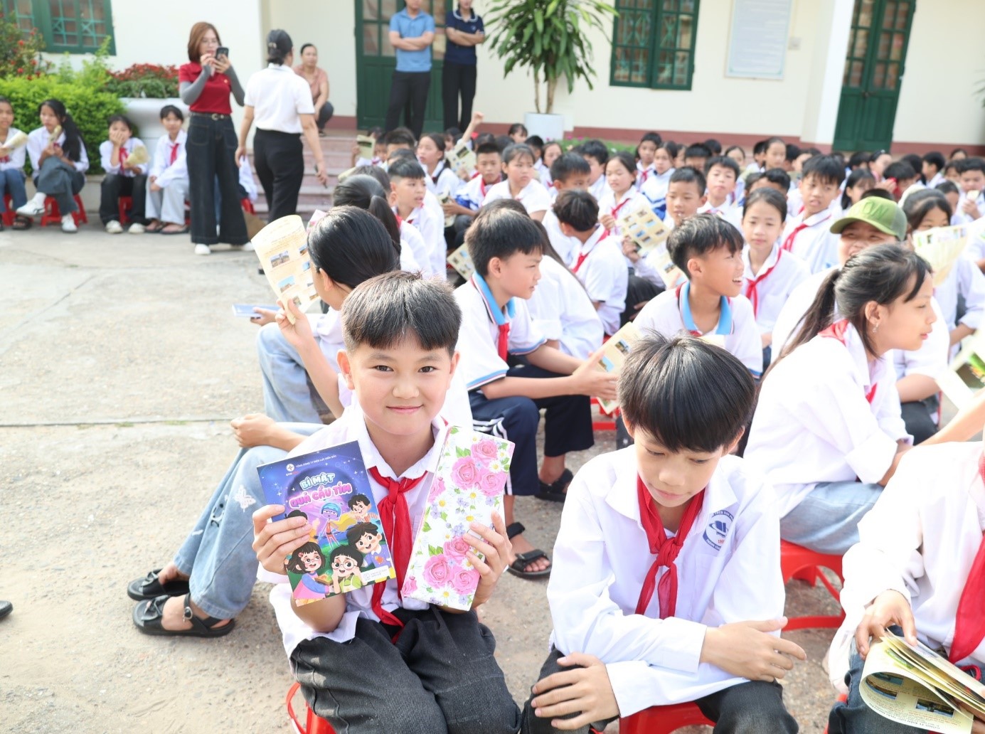 Anh-tin-bai