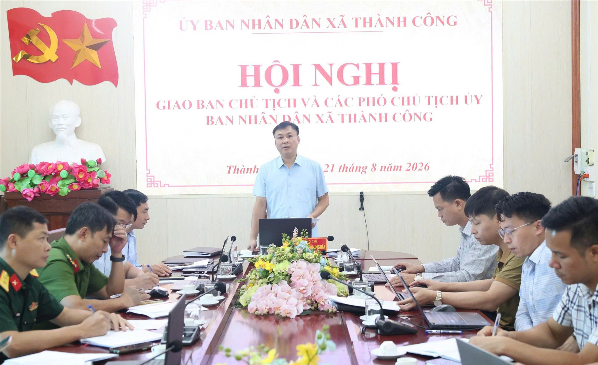 Anh-tin-bai