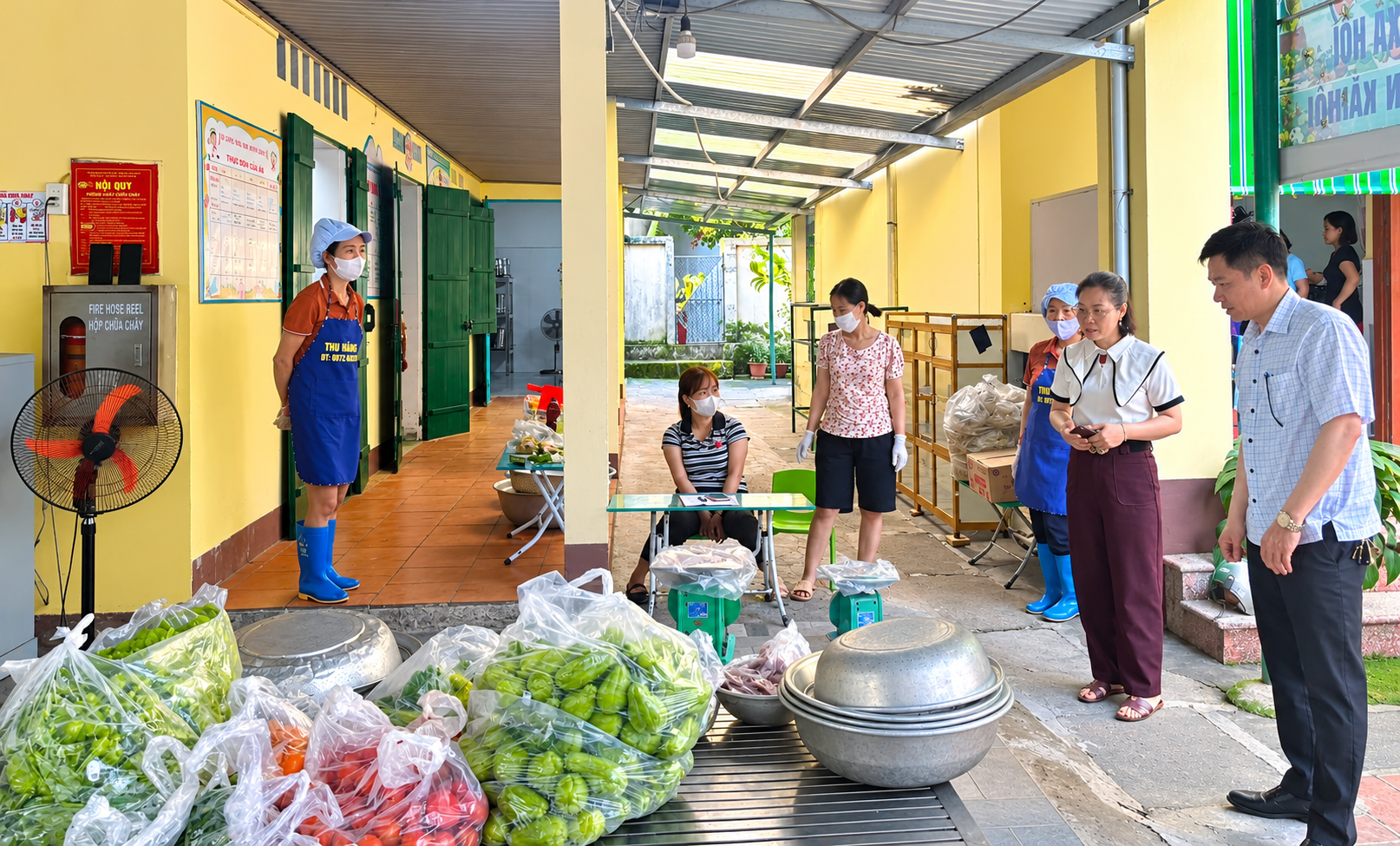 Giám sát công tác bảo đảm an toàn thực phẩm tại các trường mầm non