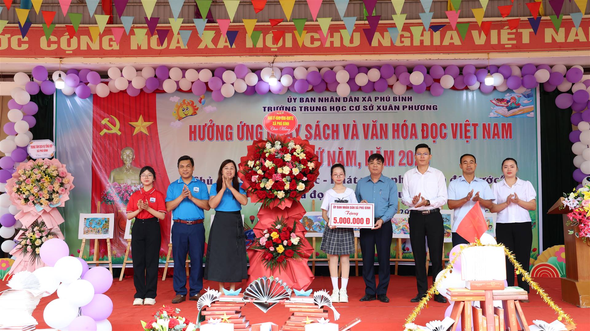 Phú Bình tổ chức Ngày hội đọc sách tại trường THCS Xuân Phương