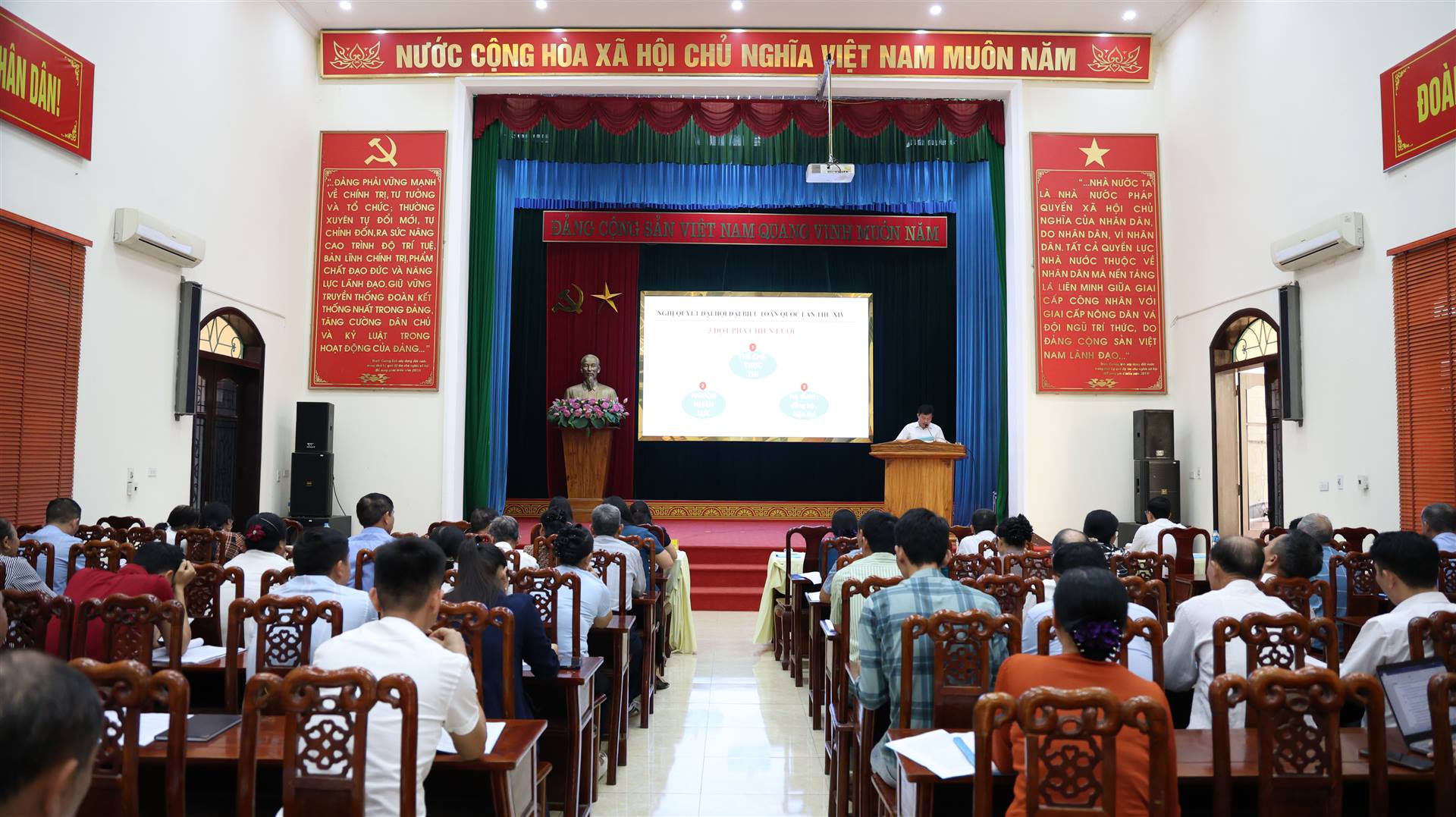 Uỷ ban MTTQ xã Phú Bình quán triệt các Nghị quyết của Đảng