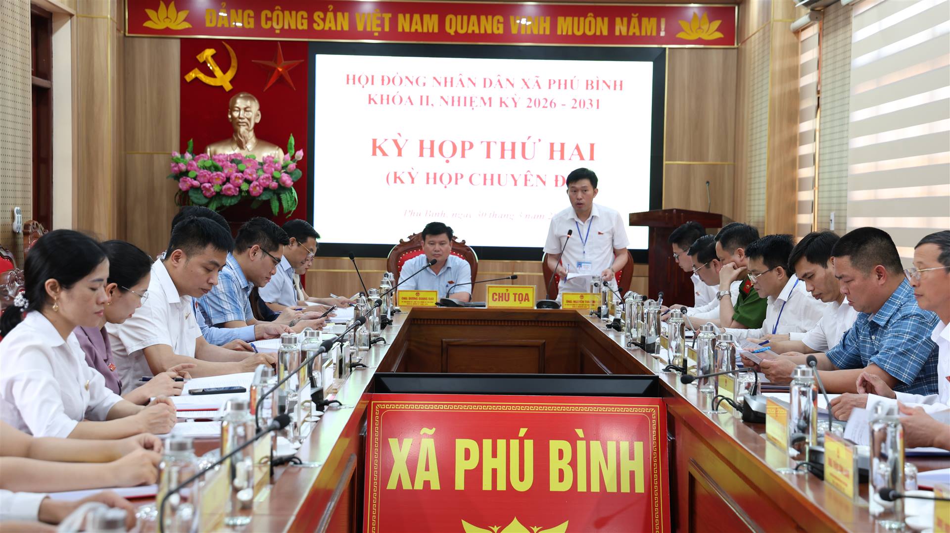 Anh-tin-bai