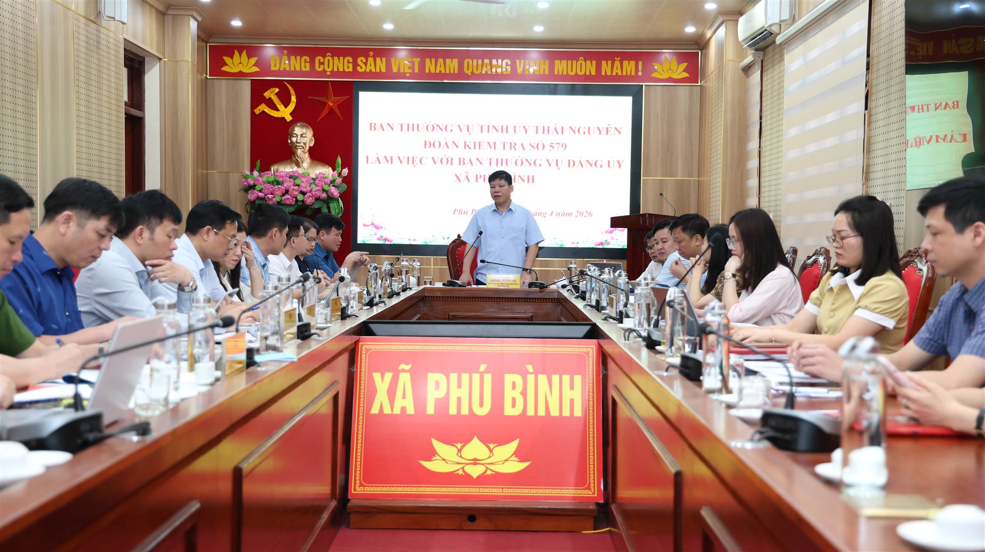 Anh-tin-bai
