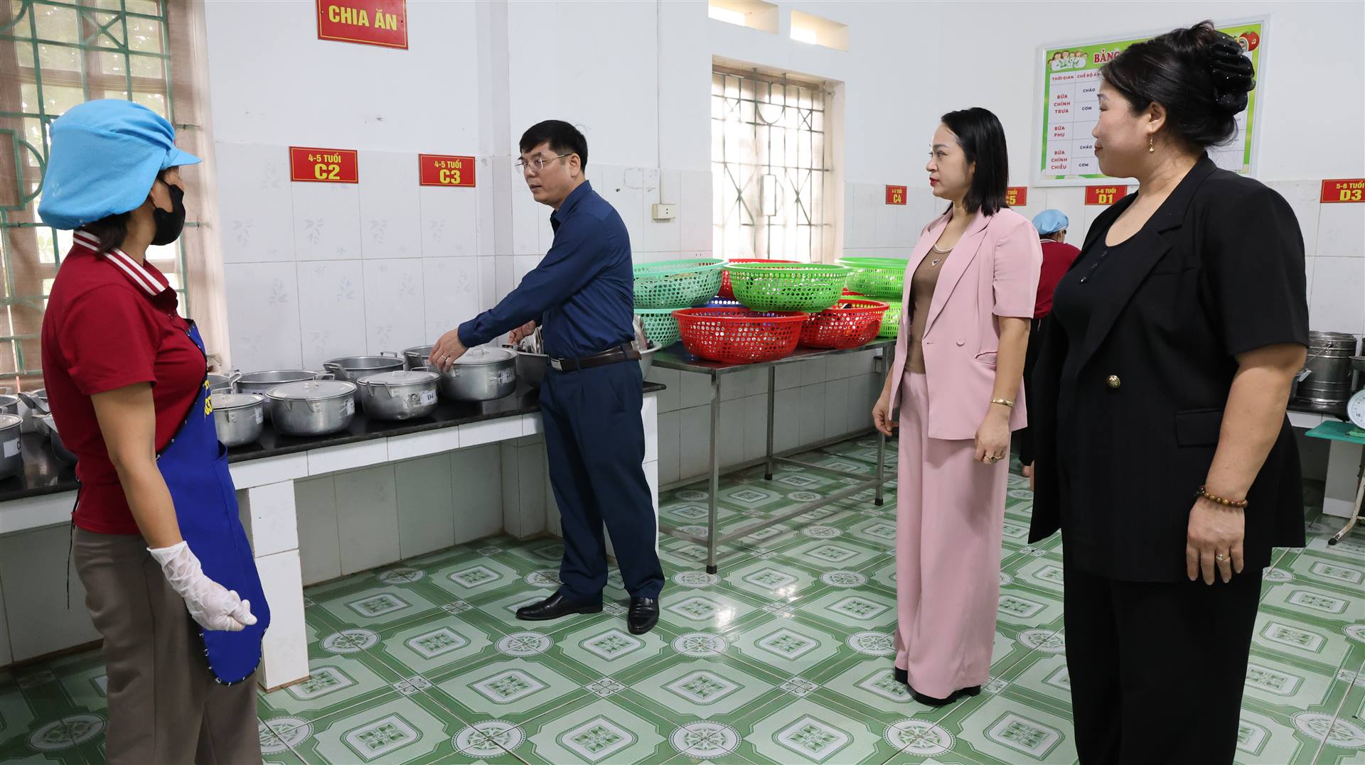 Anh-tin-bai