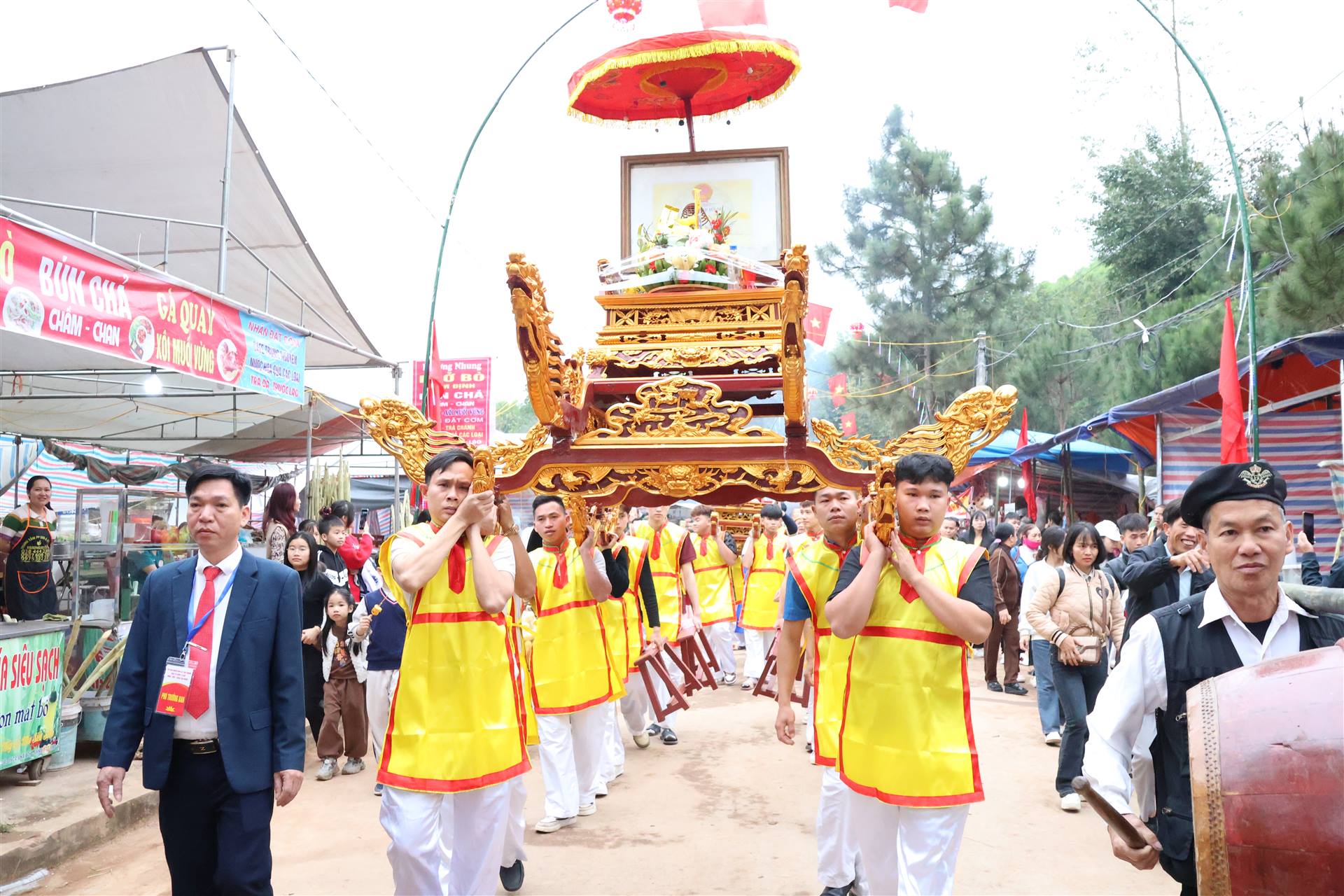 Anh-tin-bai