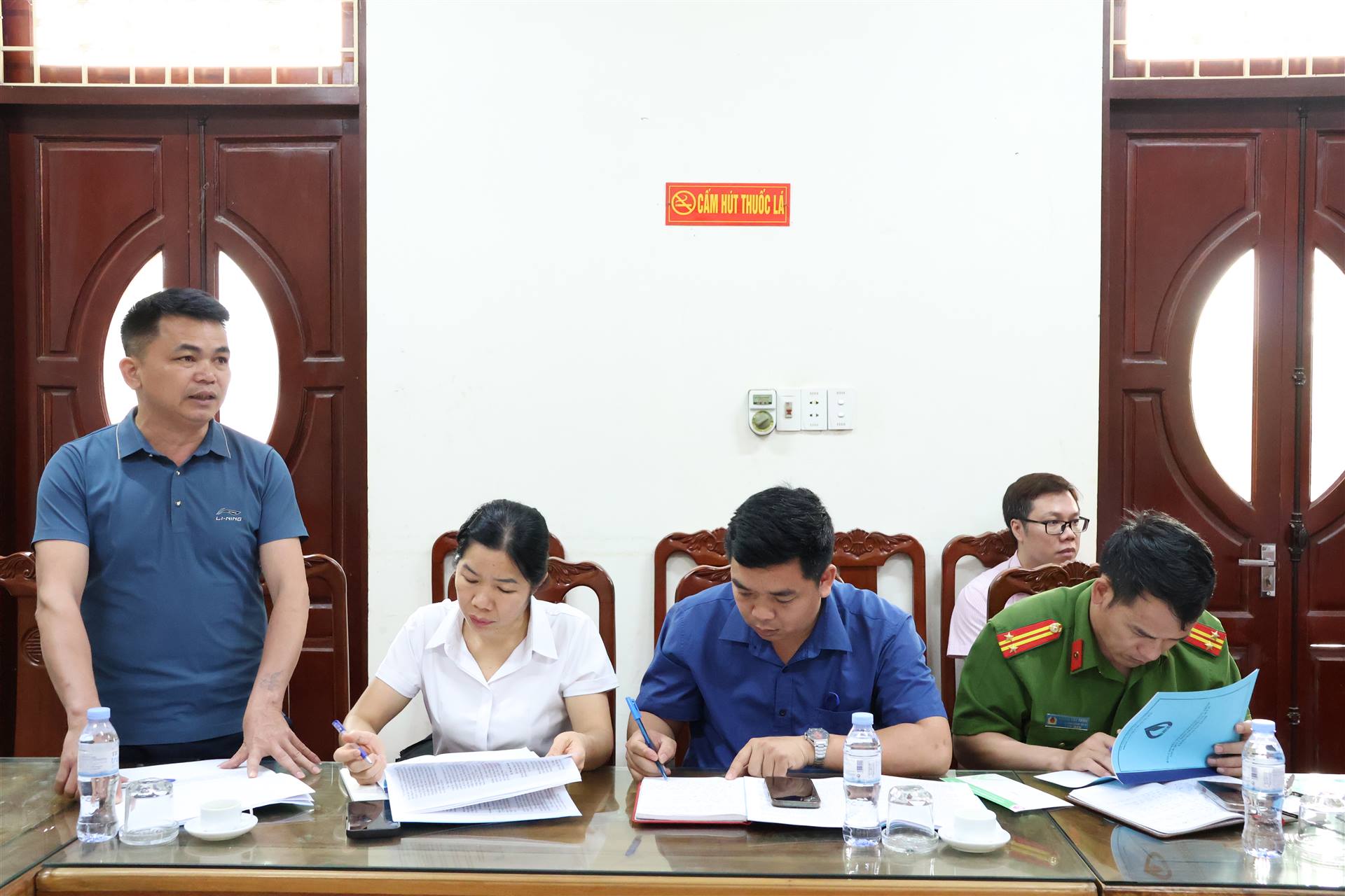 Anh-tin-bai