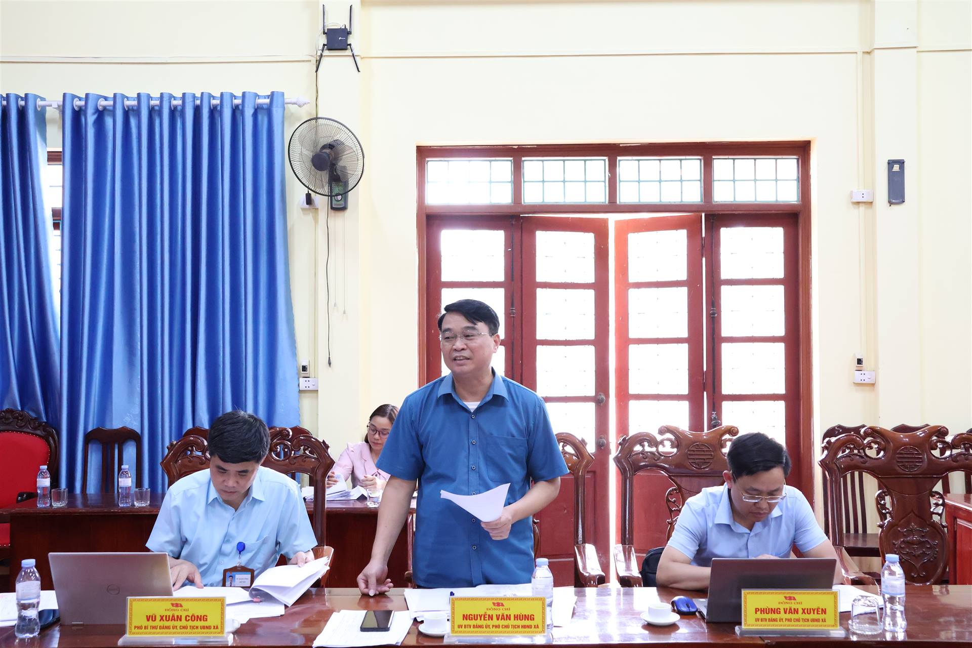 Anh-tin-bai