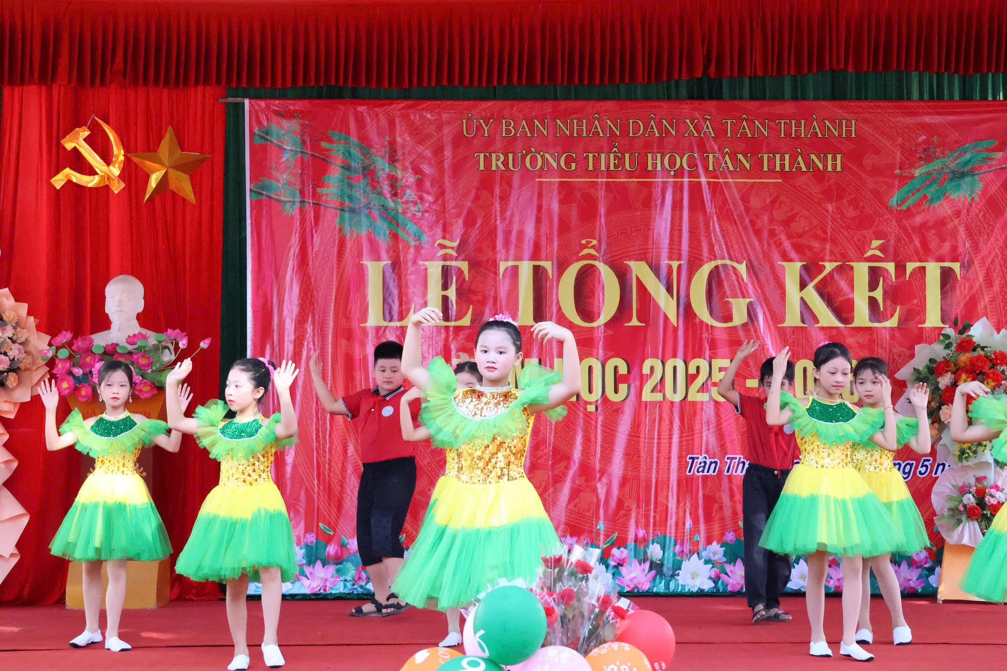 Anh-tin-bai
