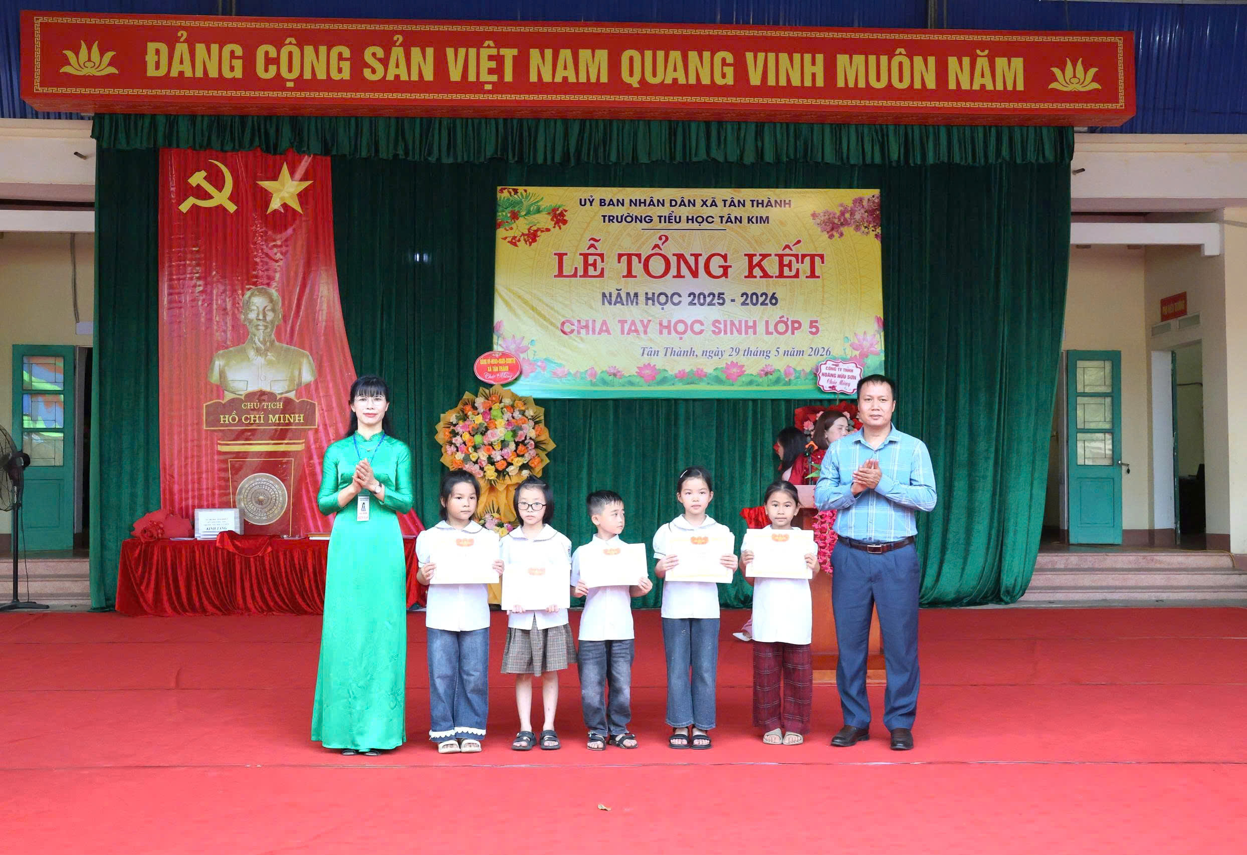 Anh-tin-bai