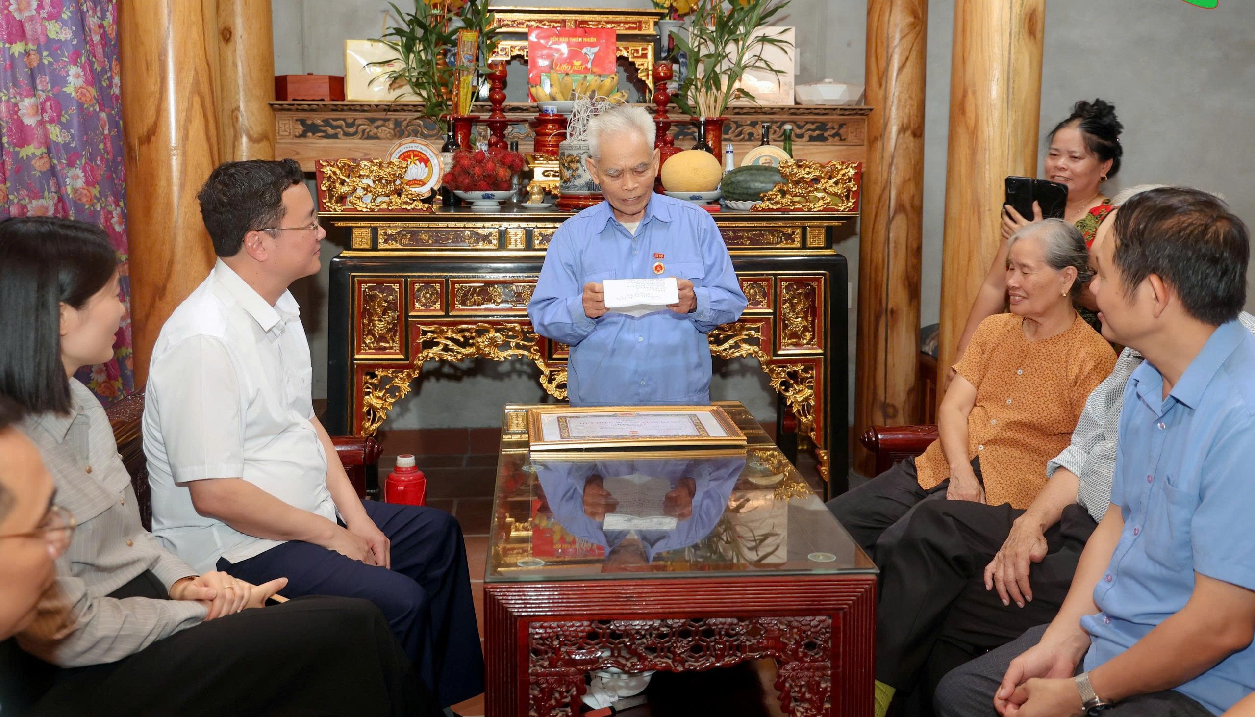Anh-tin-bai