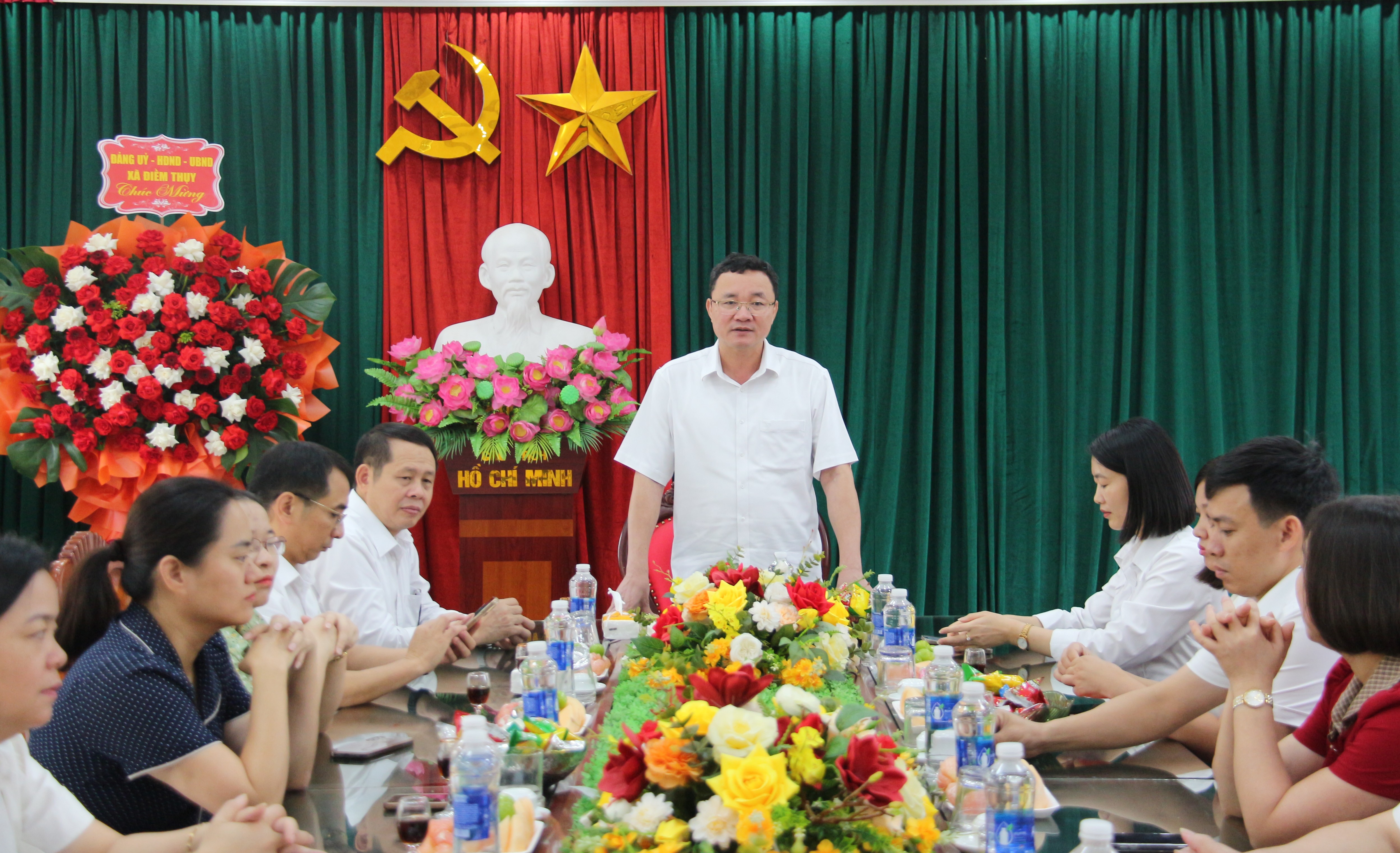 Anh-tin-bai