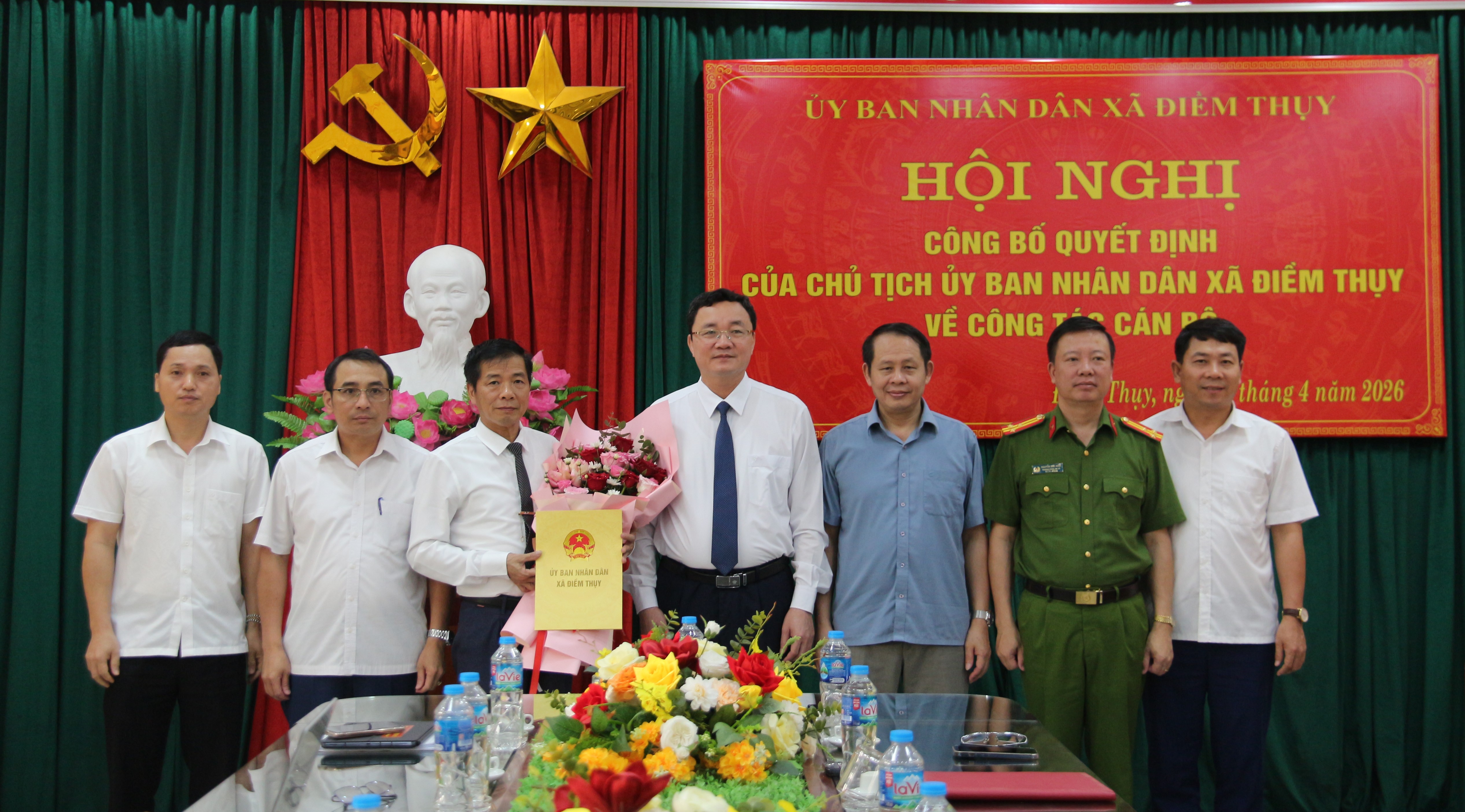 Trao Quyết định bổ nhiệm Giám đốc Ban Quản lý dự án xã Điềm Thụy