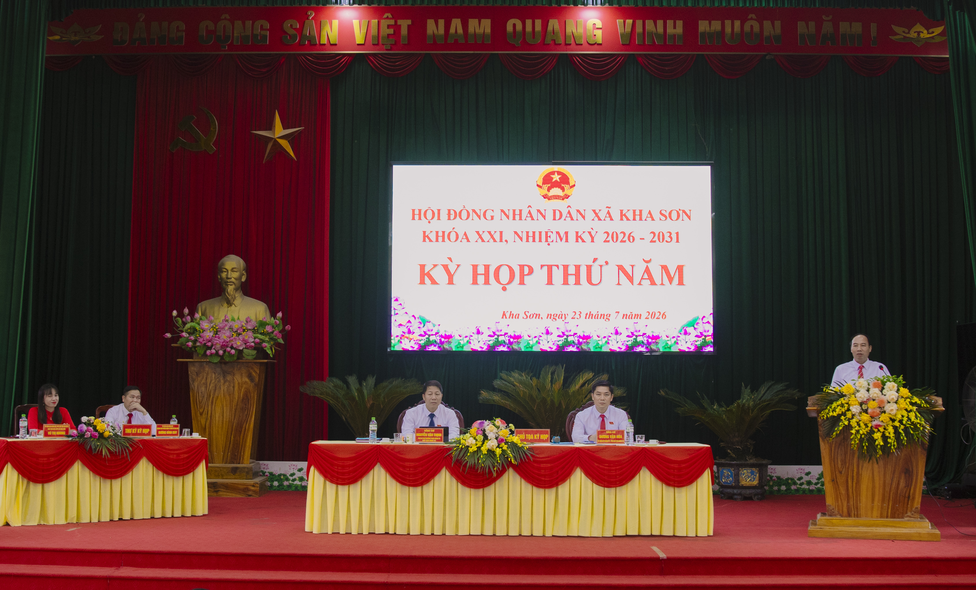 HĐND XÃ KHA SƠN TỔ CHỨC KỲ HỌP THỨ NĂM (KỲ HỌP THƯỜNG LỆ GIỮA NĂM 2026), QUYẾT NGHỊ NHIỀU NHIỆM VỤ, GIẢI PHÁP TRỌNG TÂM PHÁT TRIỂN KINH TẾ - XÃ HỘI 6 THÁNG CUỐI NĂM 2026