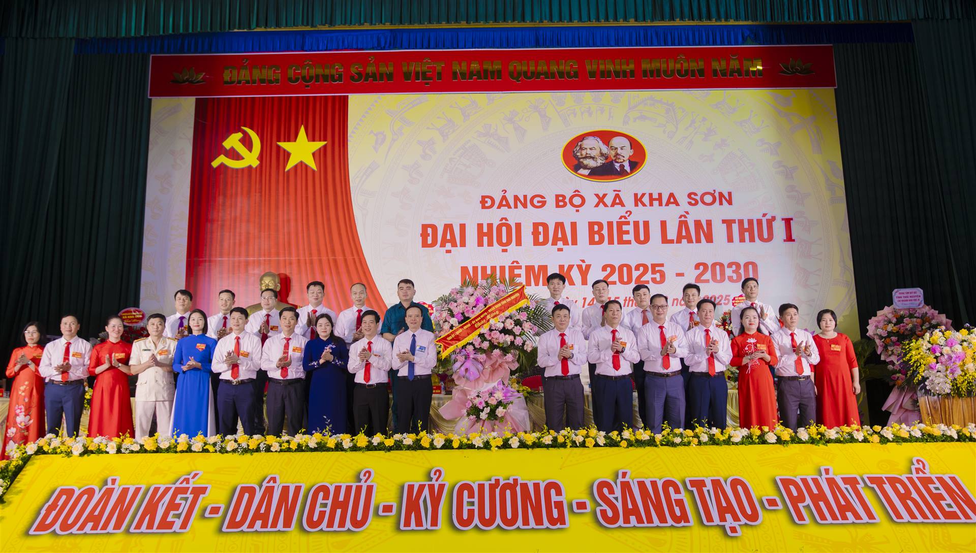 Kha Sơn – Đoàn kết – Đổi mới – Phát triển – Vươn xa