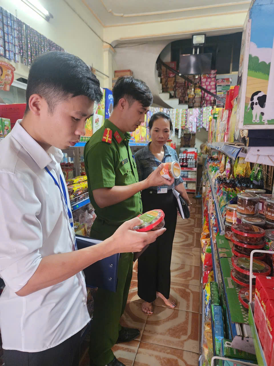 Anh-tin-bai