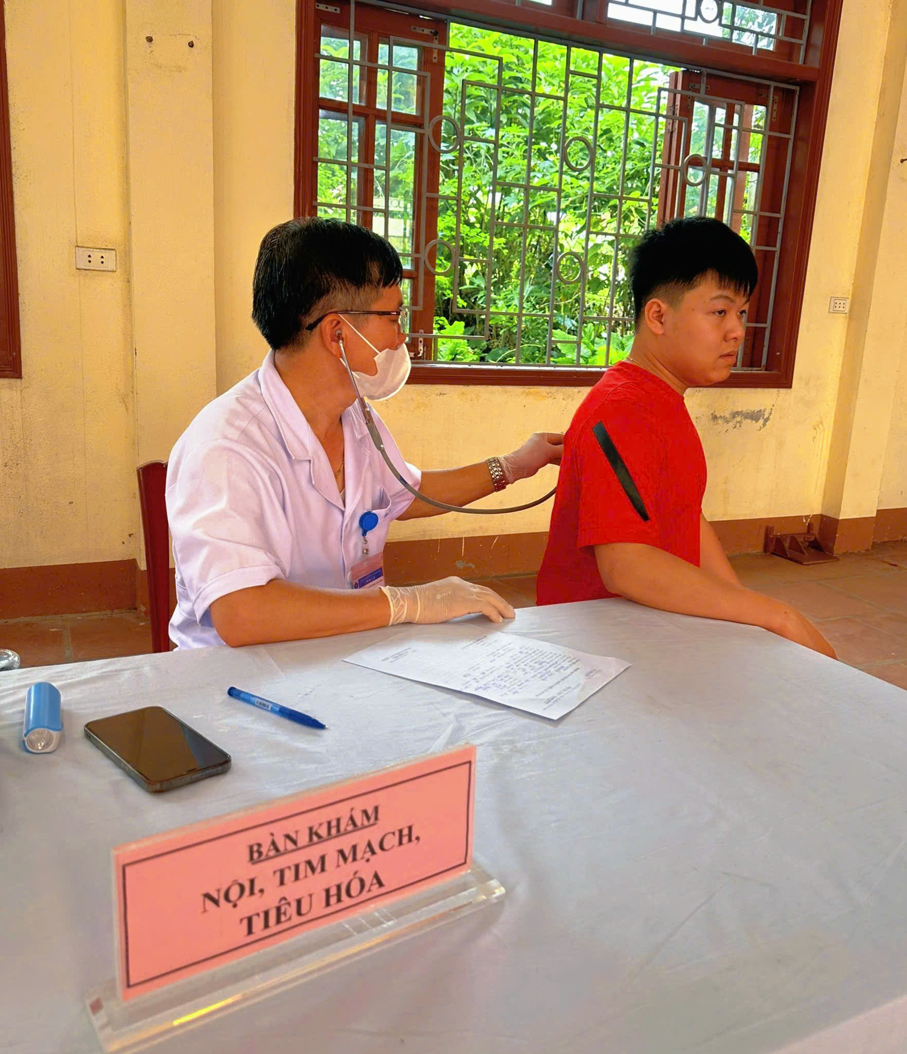 Anh-tin-bai