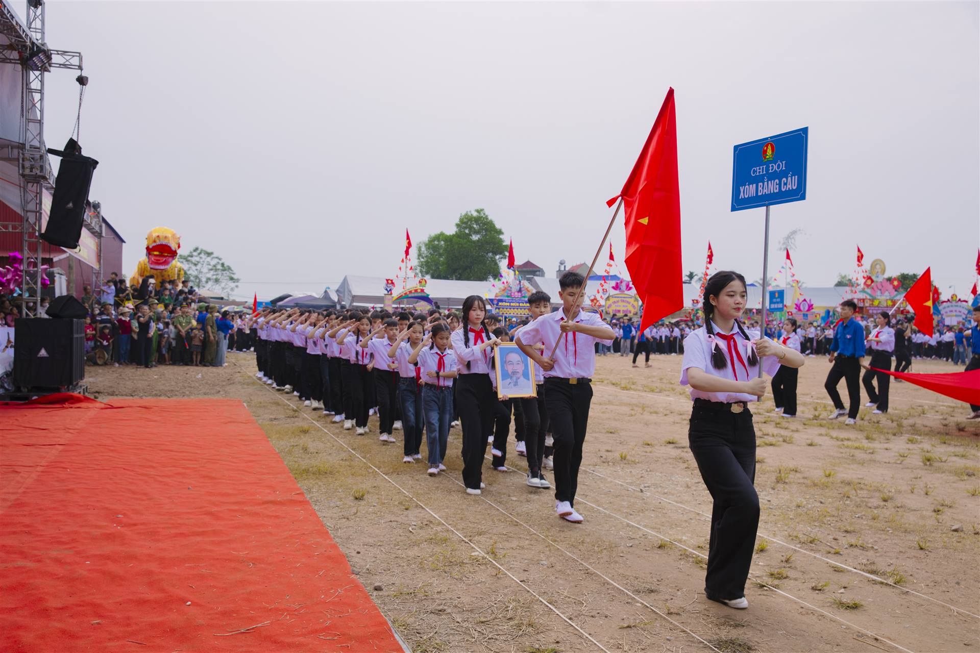 Anh-tin-bai