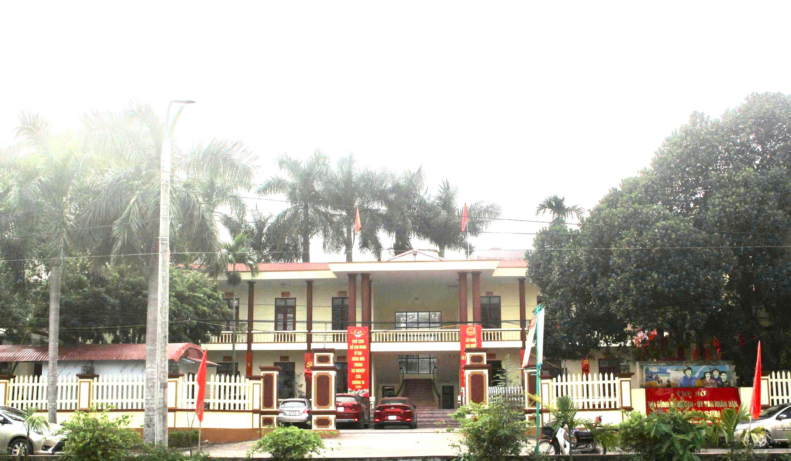 Anh-tin-bai
