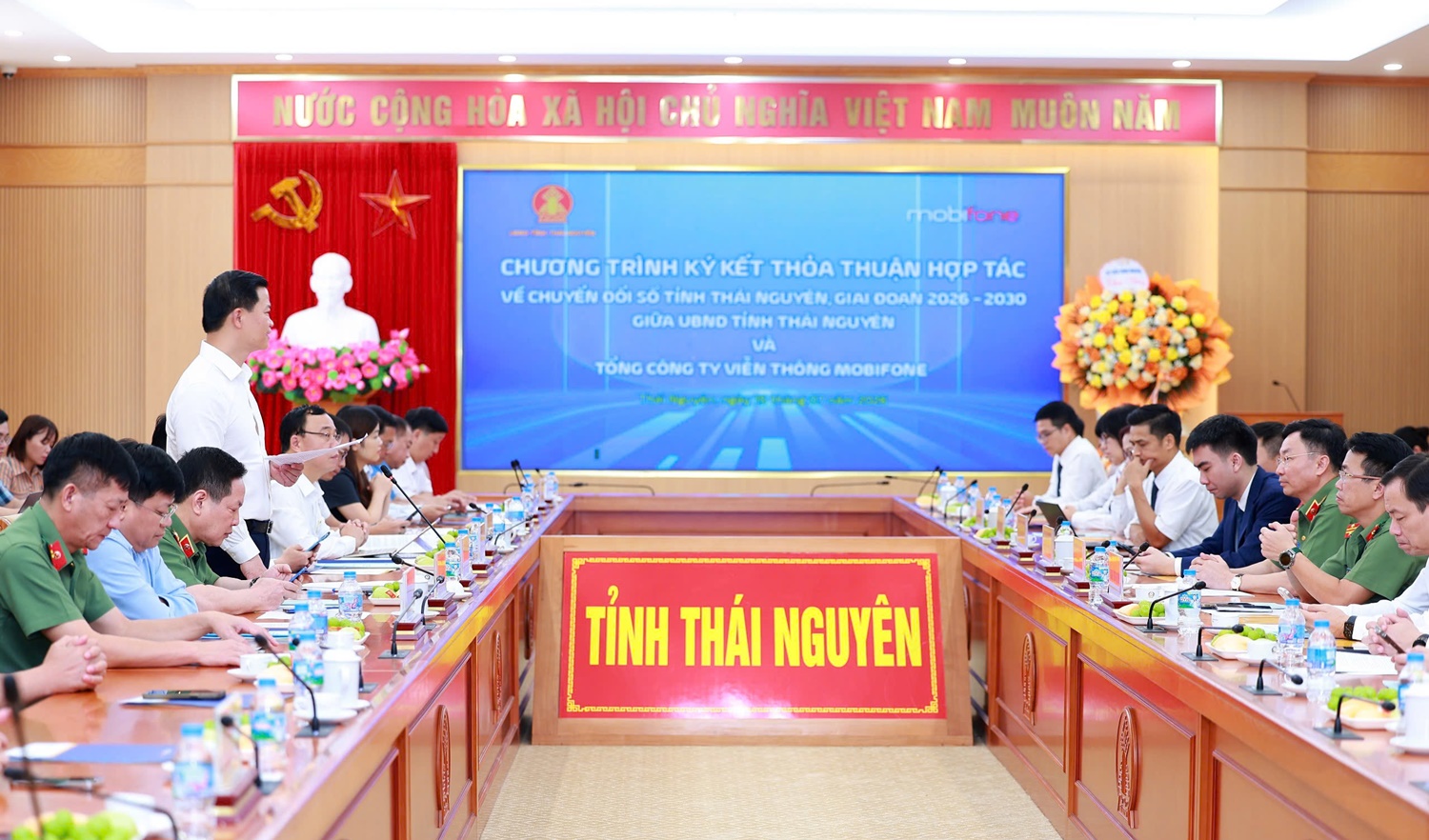 Thai Nguyen and MobiFone cooperate to promote comprehensive digital transformation in the 2026 - 2030 period