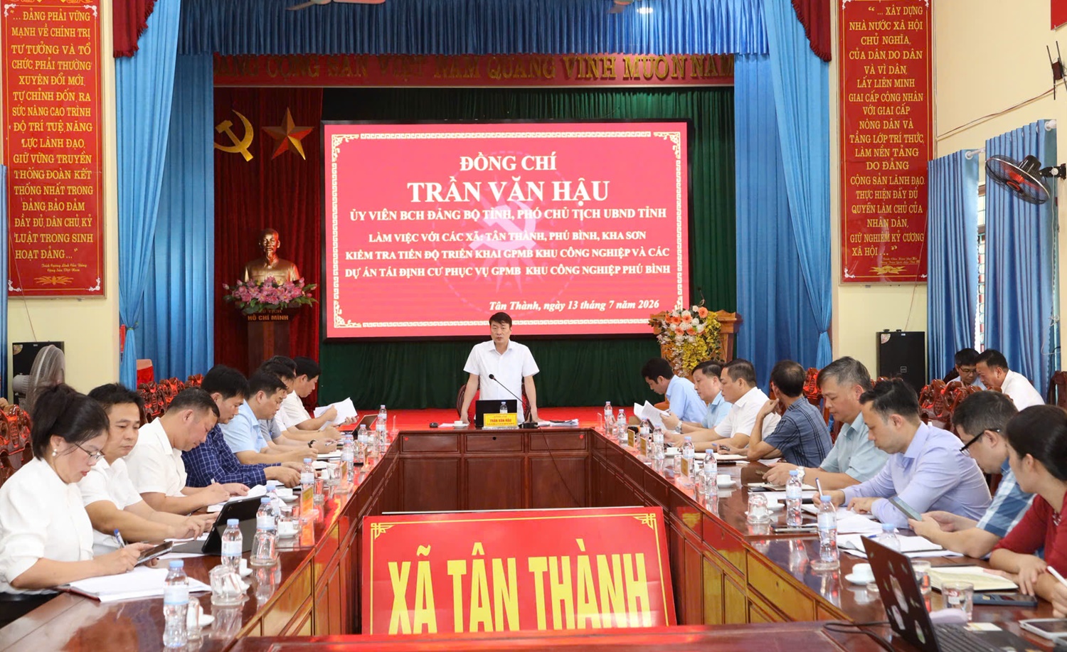 Moving swiftly to clear sites and implement resettlement projects for the construction of Phu Binh Industrial Park