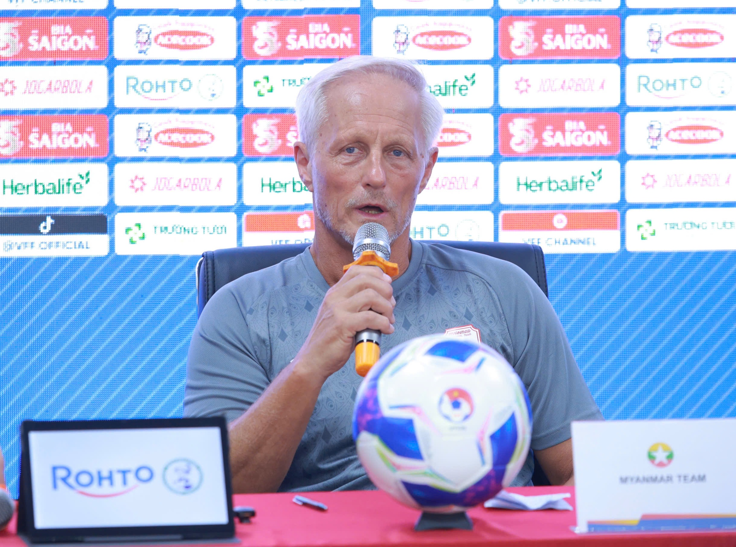 Myanmar coach highly rates the Vietnam national team ahead of the friendly match in Thai Nguyen