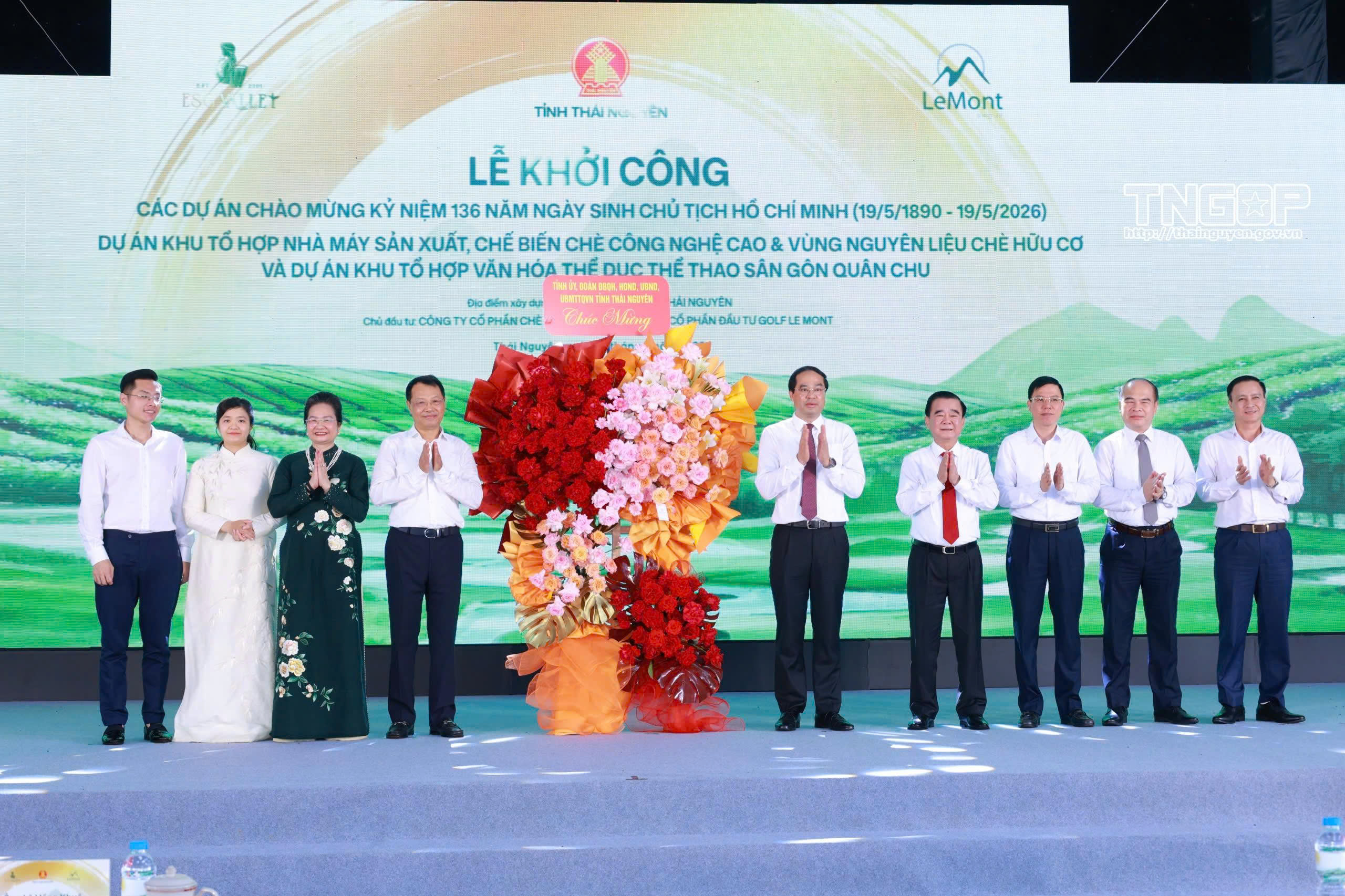 Groundbreaking ceremony held for the high-tech tea production complex, organic tea-growing area and Quan Chu golf course complex project