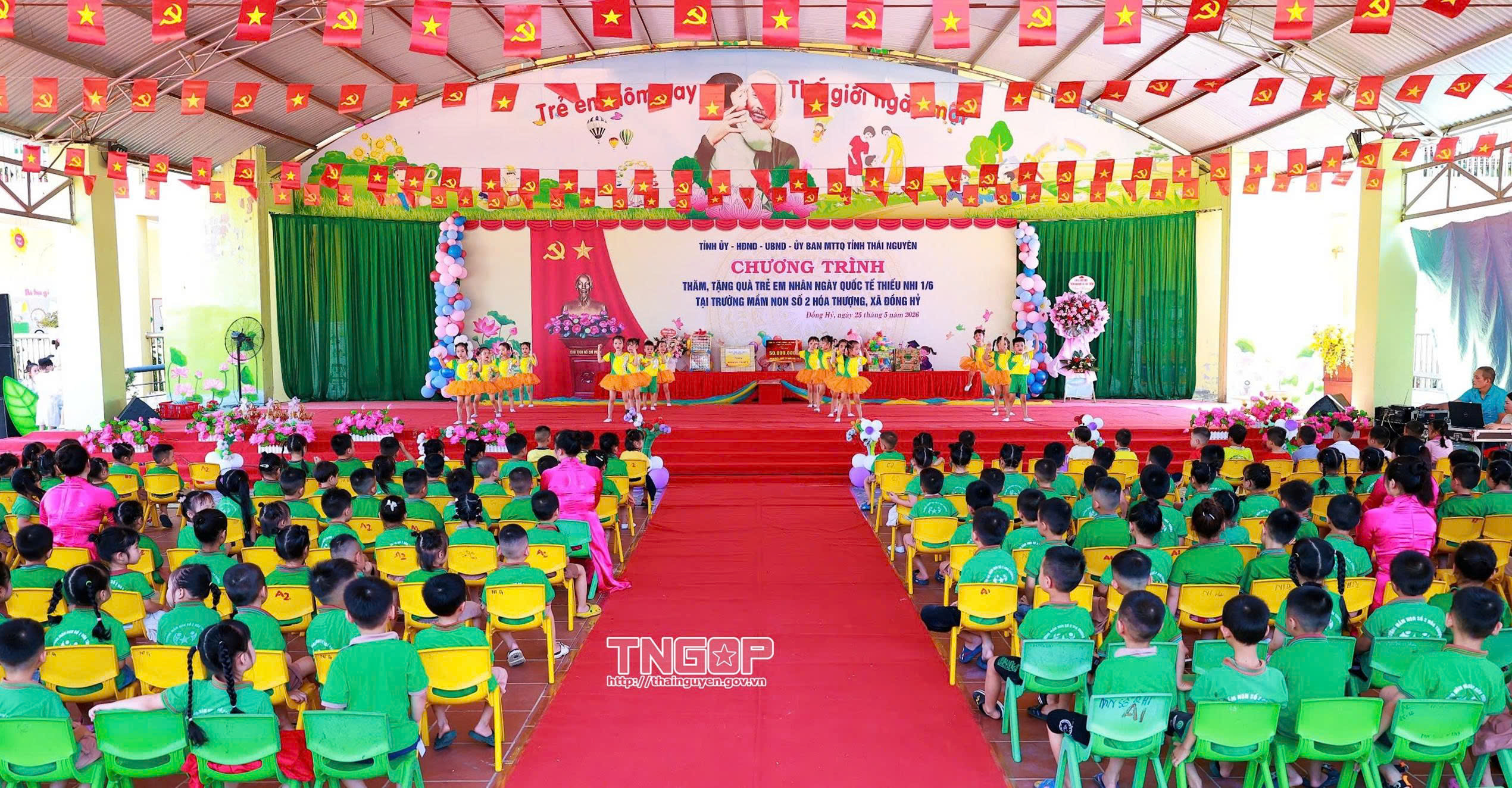 Anh-tin-bai