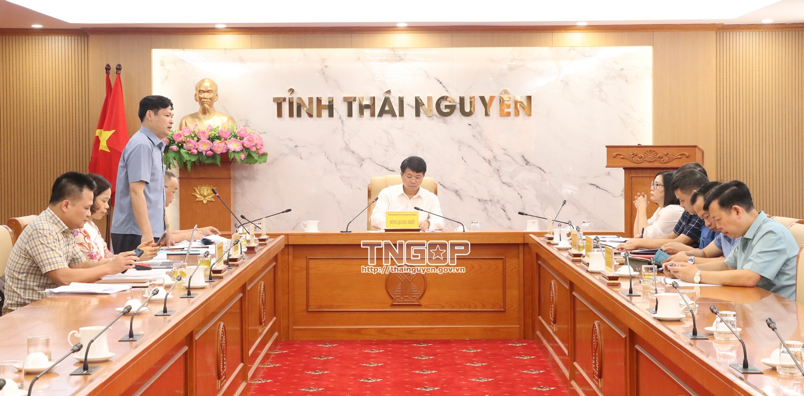 Anh-tin-bai