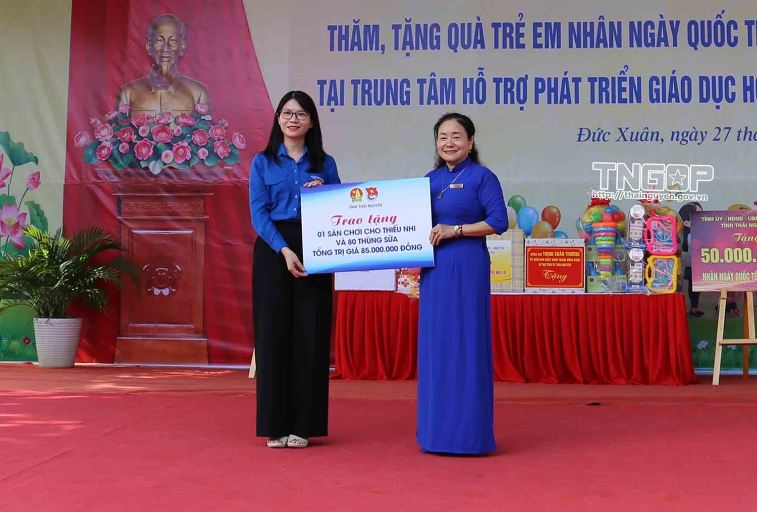 Anh-tin-bai