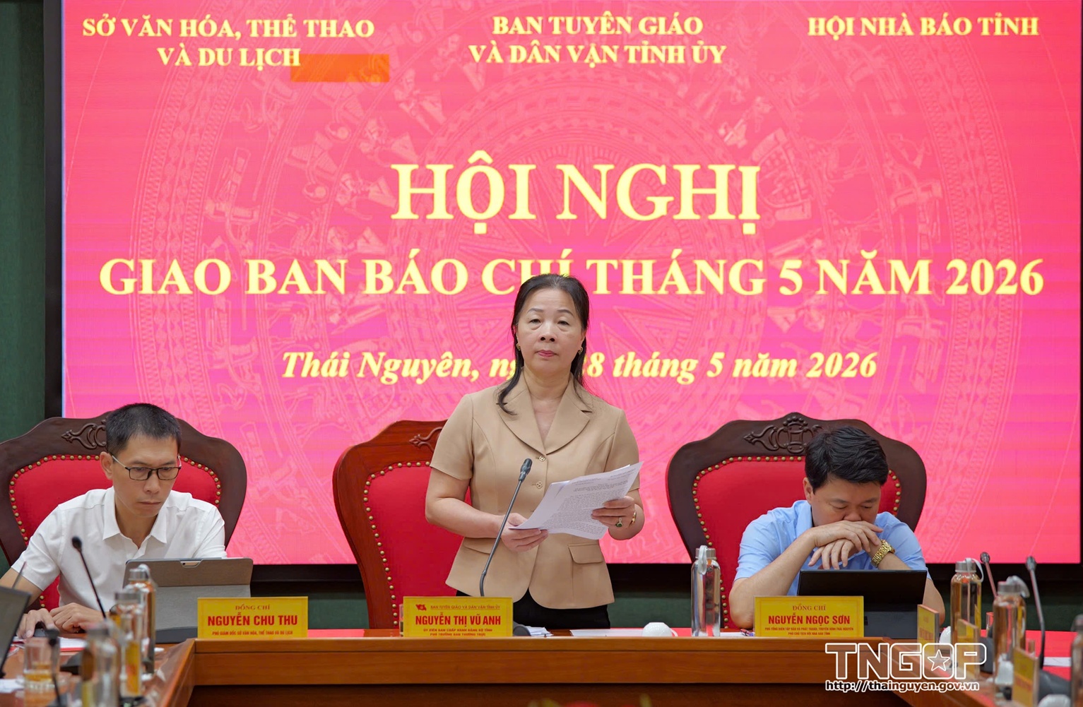 Anh-tin-bai