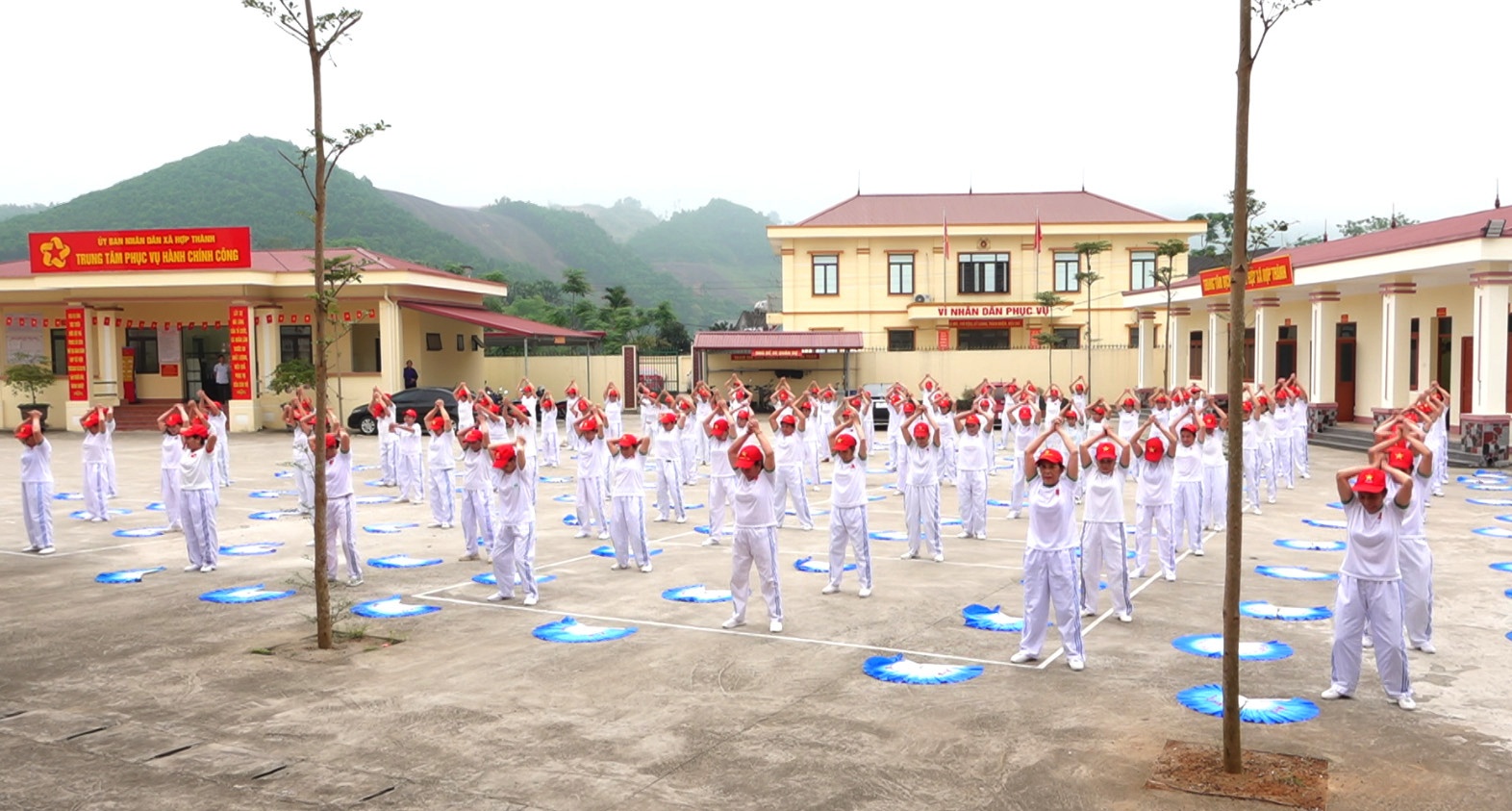 Anh-tin-bai