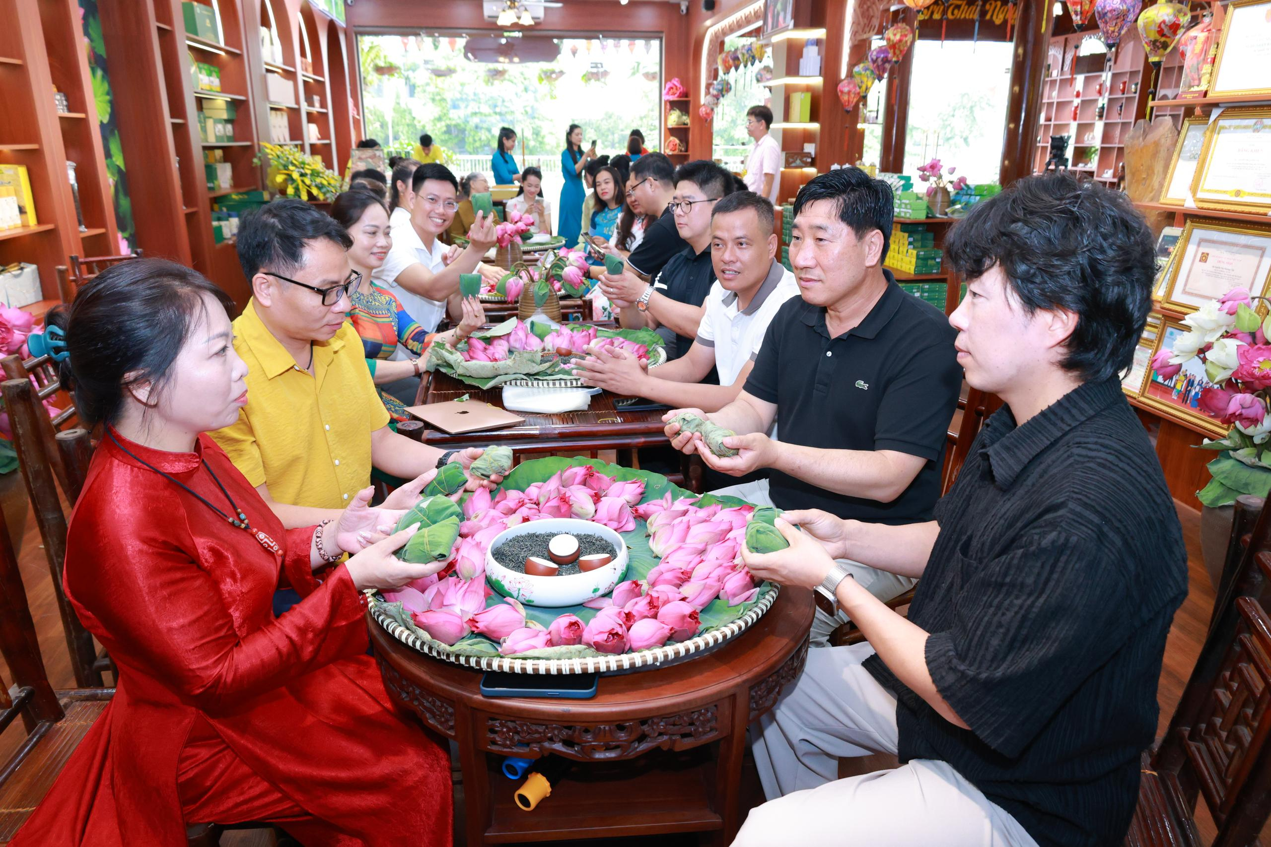 Anh-tin-bai