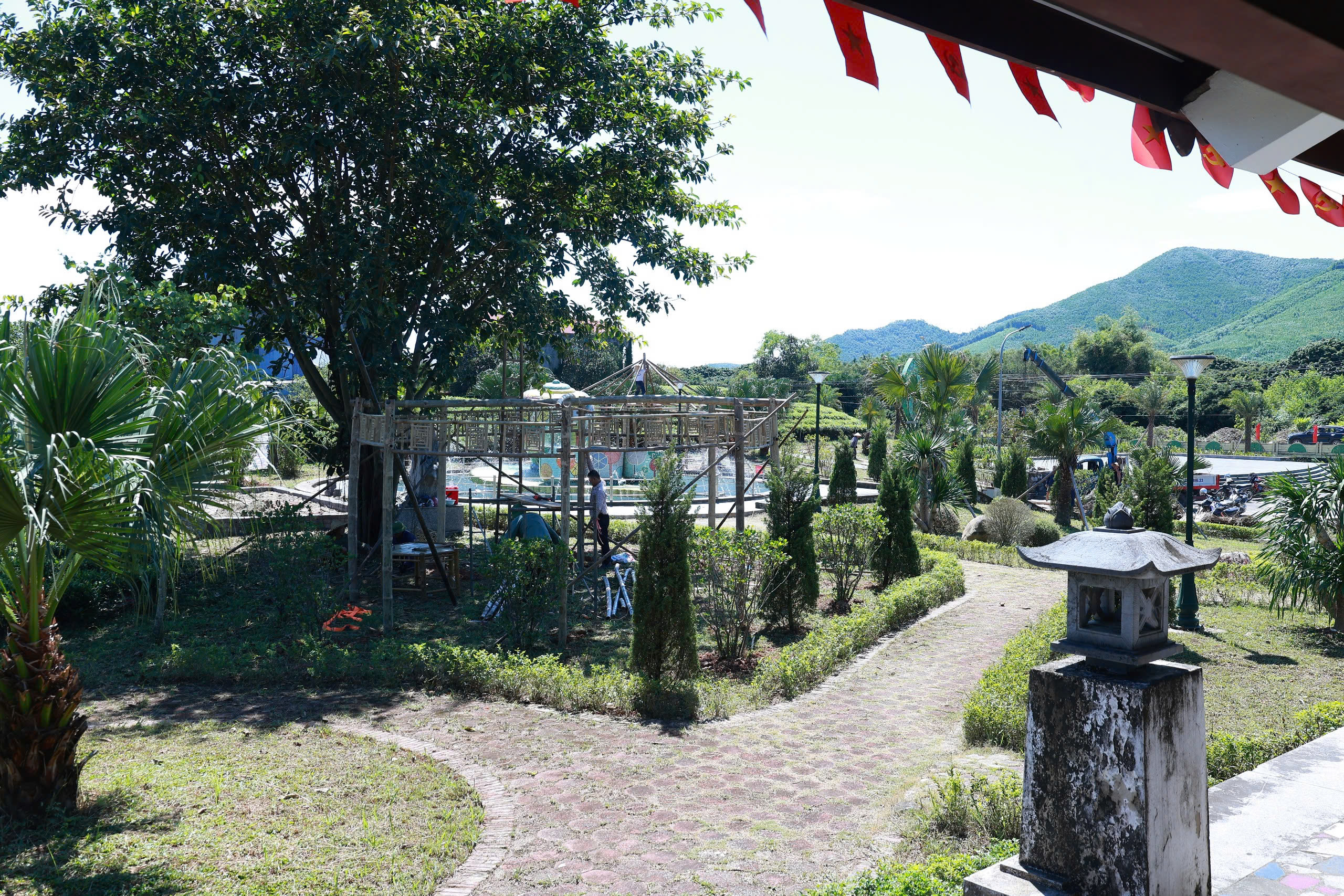 Anh-tin-bai