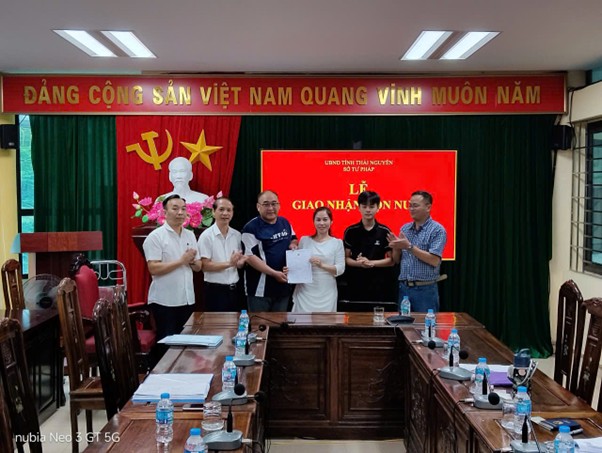 Sở Tư pháp tỉnh Thái Nguyên tổ chức Lễ giao nhận con nuôi
