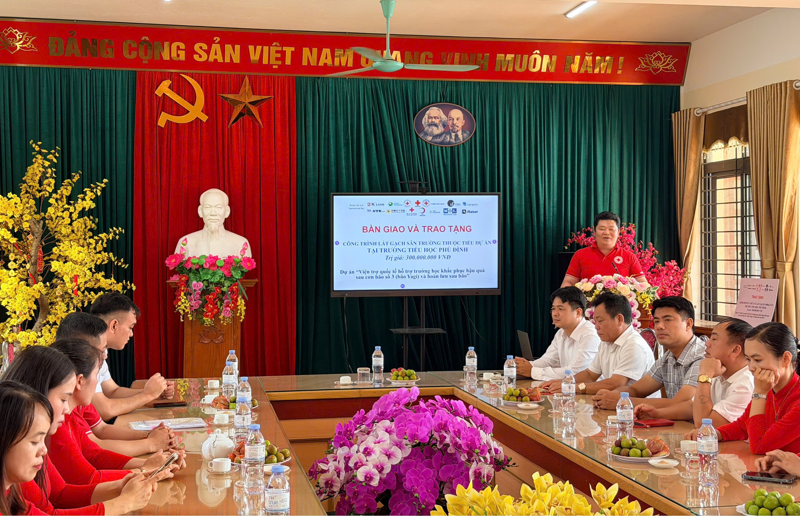 Anh-tin-bai