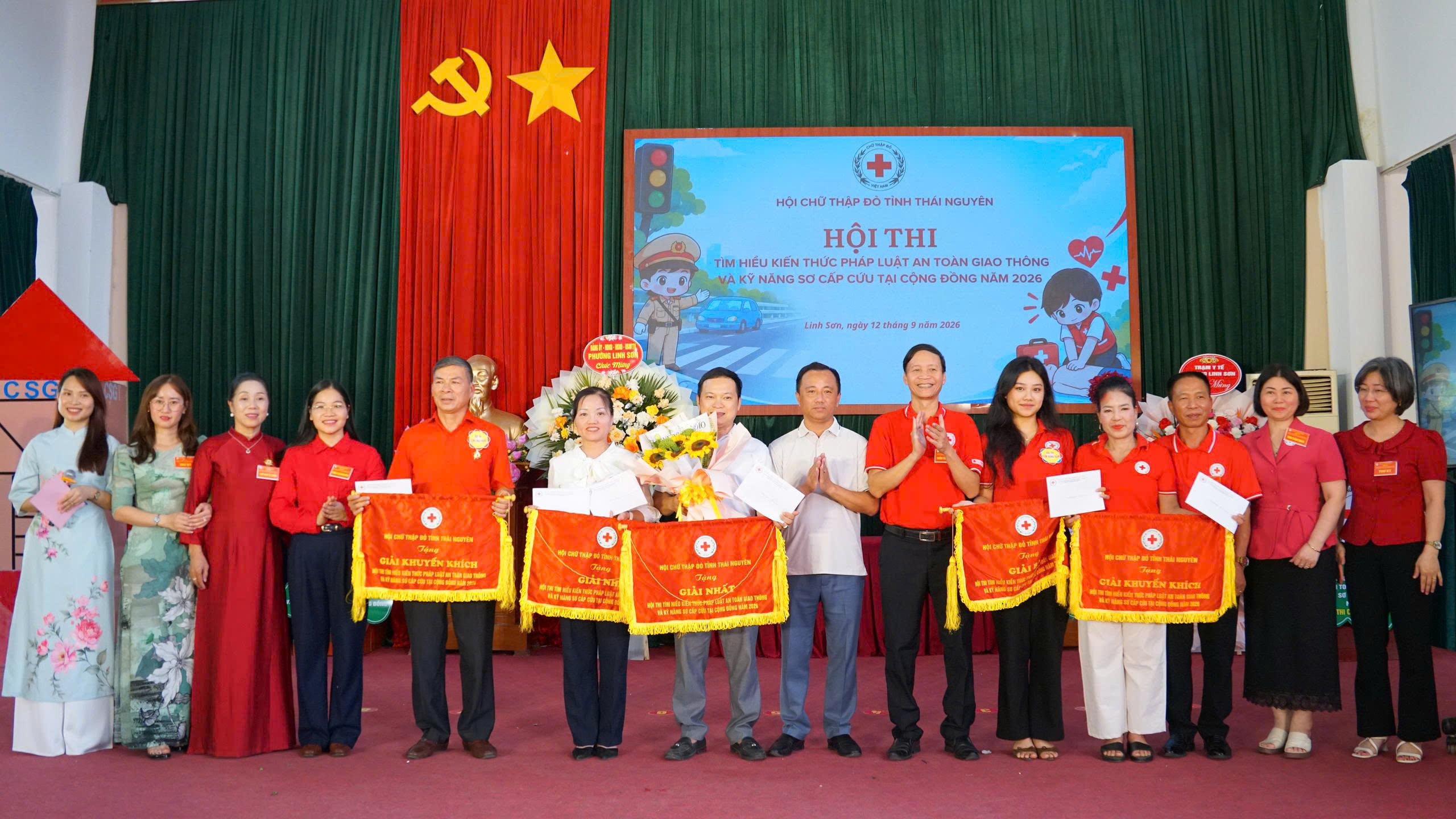 Anh-tin-bai
