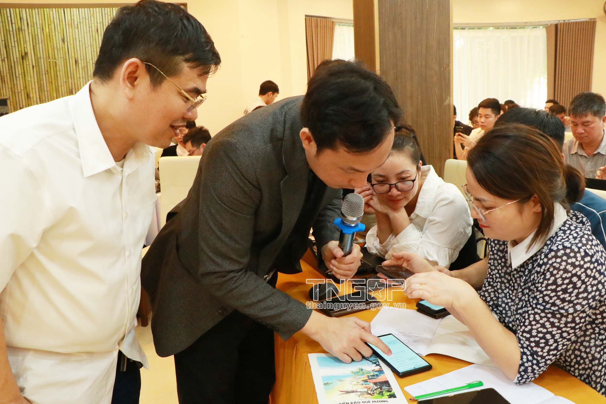 Gần 200 hợp tác xã, doanh nghiệp tập huấn ứng dụng trí tuệ nhân tạo AI