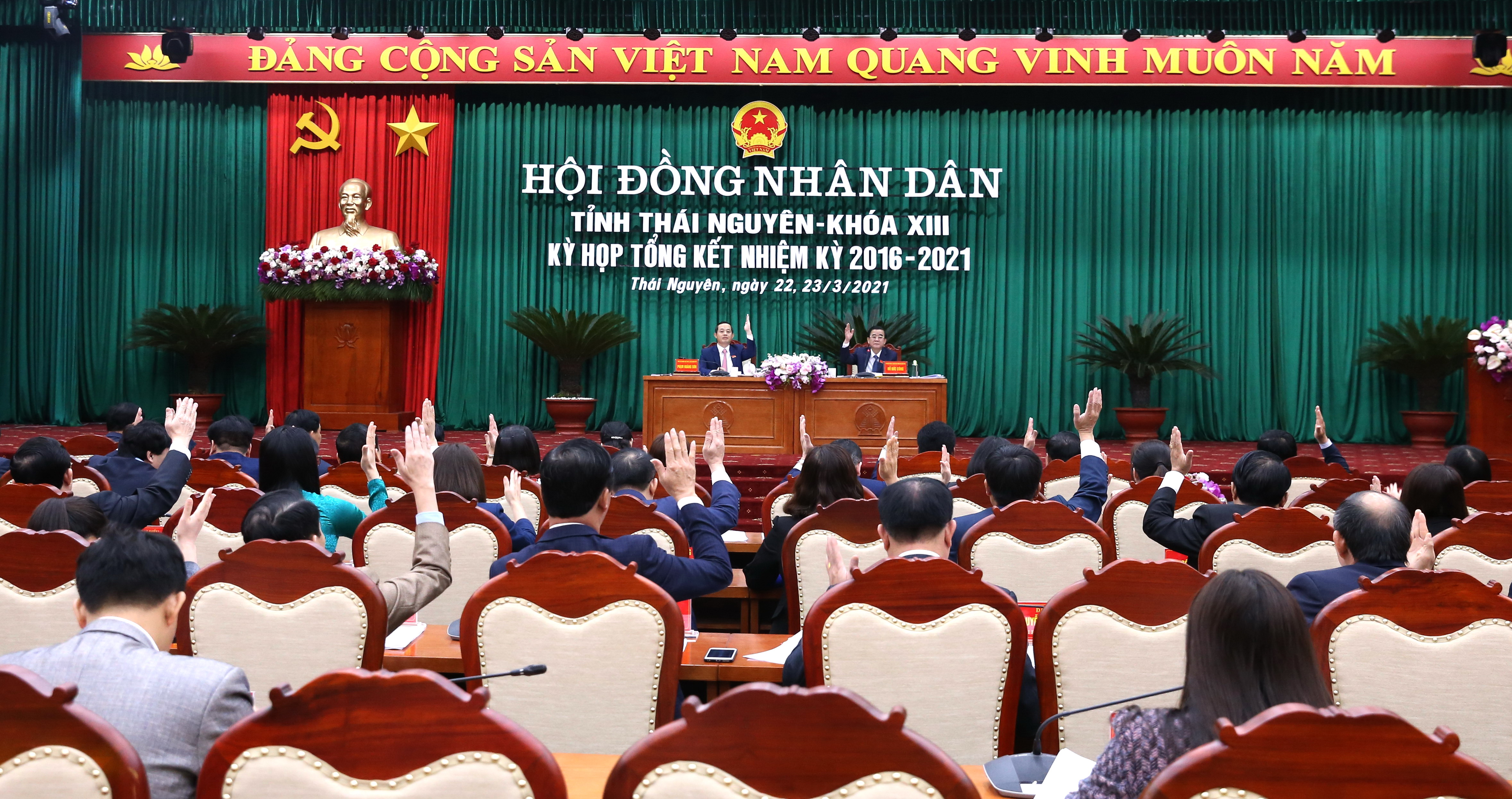 Kỳ họp tổng kết nhiệm kỳ Hội đồng nhân dân tỉnh