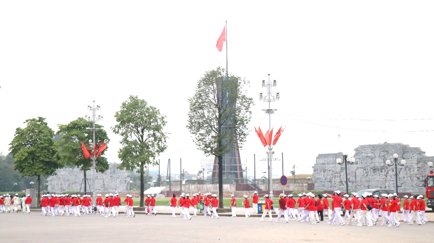 Anh-tin-bai