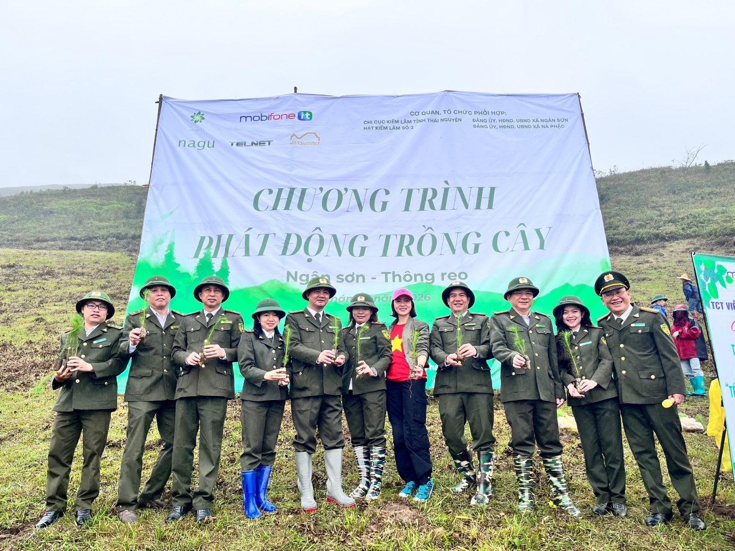 Chi cục Kiểm lâm tham dự chương trình phát động trồng cây “Ngân Sơn - Thông reo”
