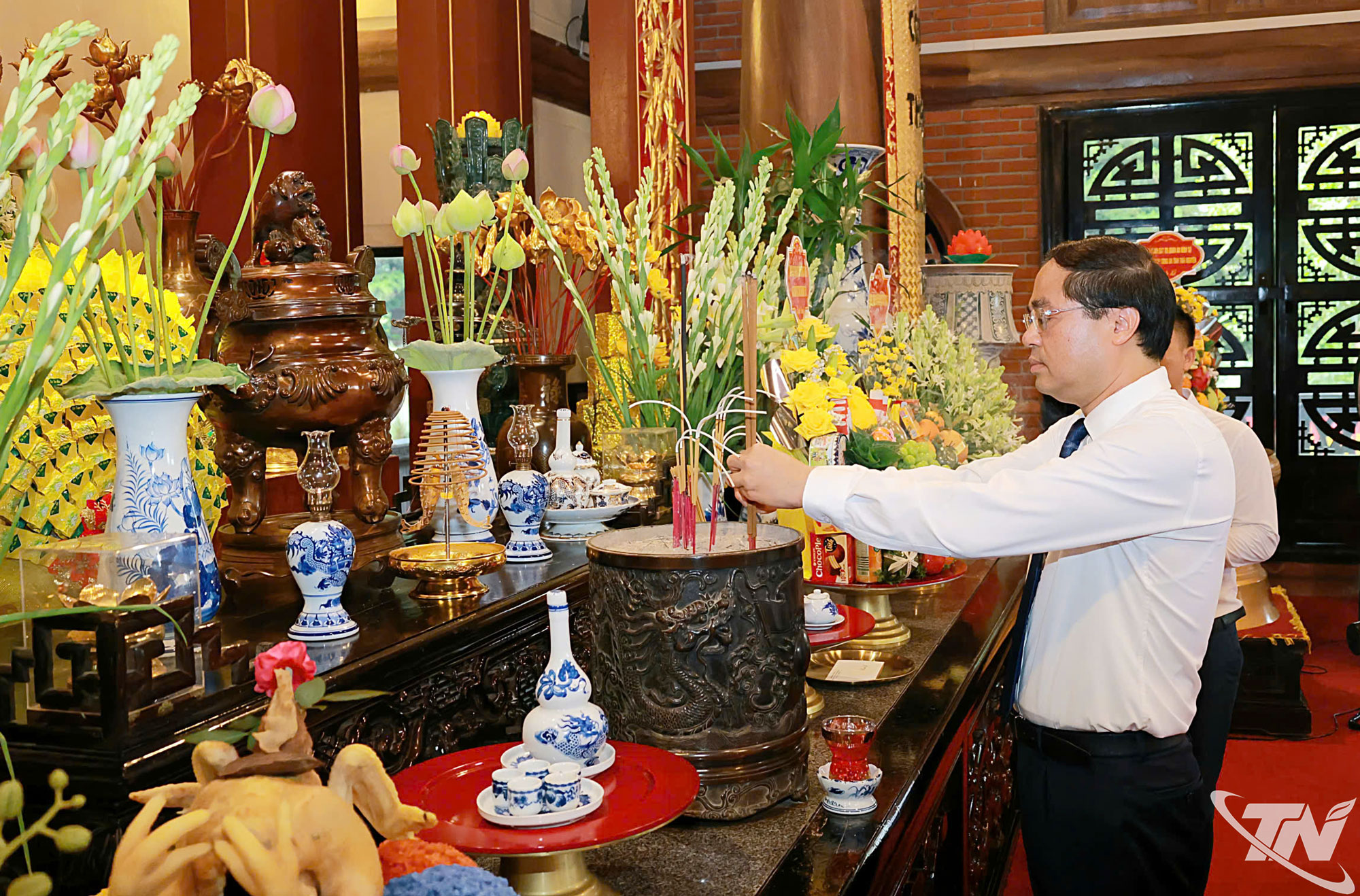 Anh-tin-bai