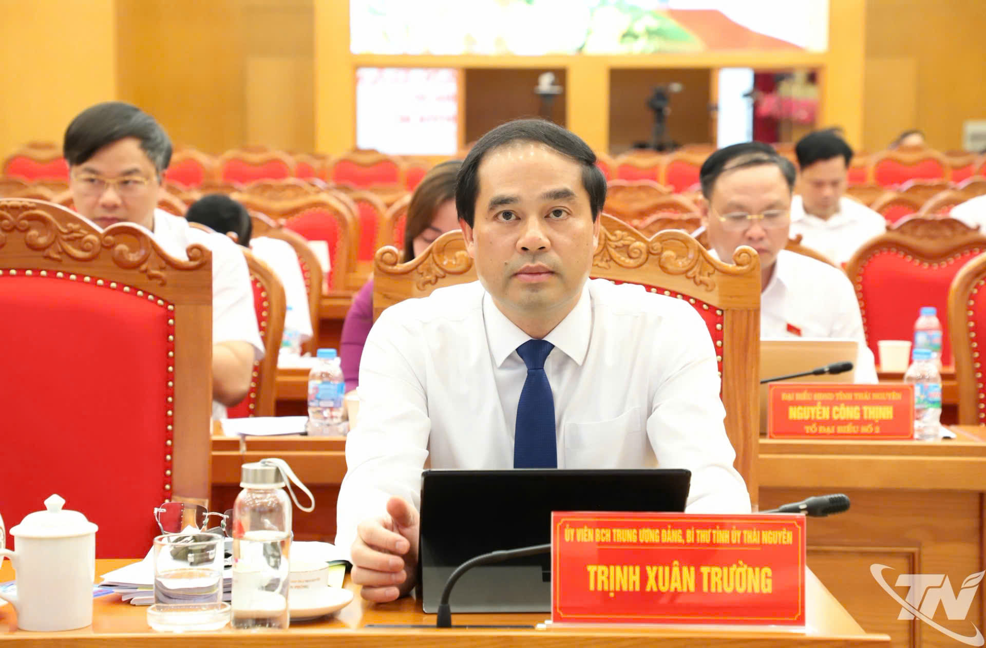 Anh-tin-bai
