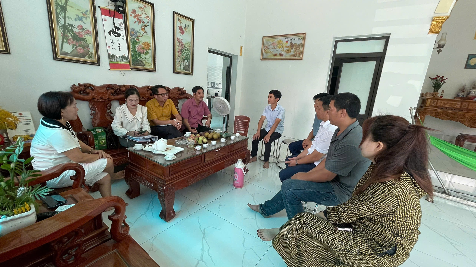 Quỹ Hỗ trợ nông dân tỉnh Thái Nguyên thẩm định phương án vay vốn tại xã Phú Xuyên