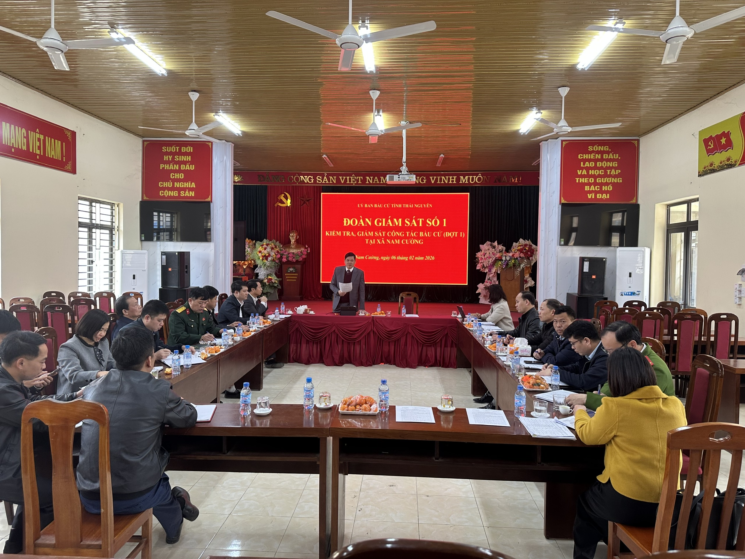 Đoàn kiểm tra, giám sát Uỷ ban bầu cử tỉnh Thái Nguyên kiểm tra công tác bầu cử tại xã Nam Cường và xã Yên Thịnh